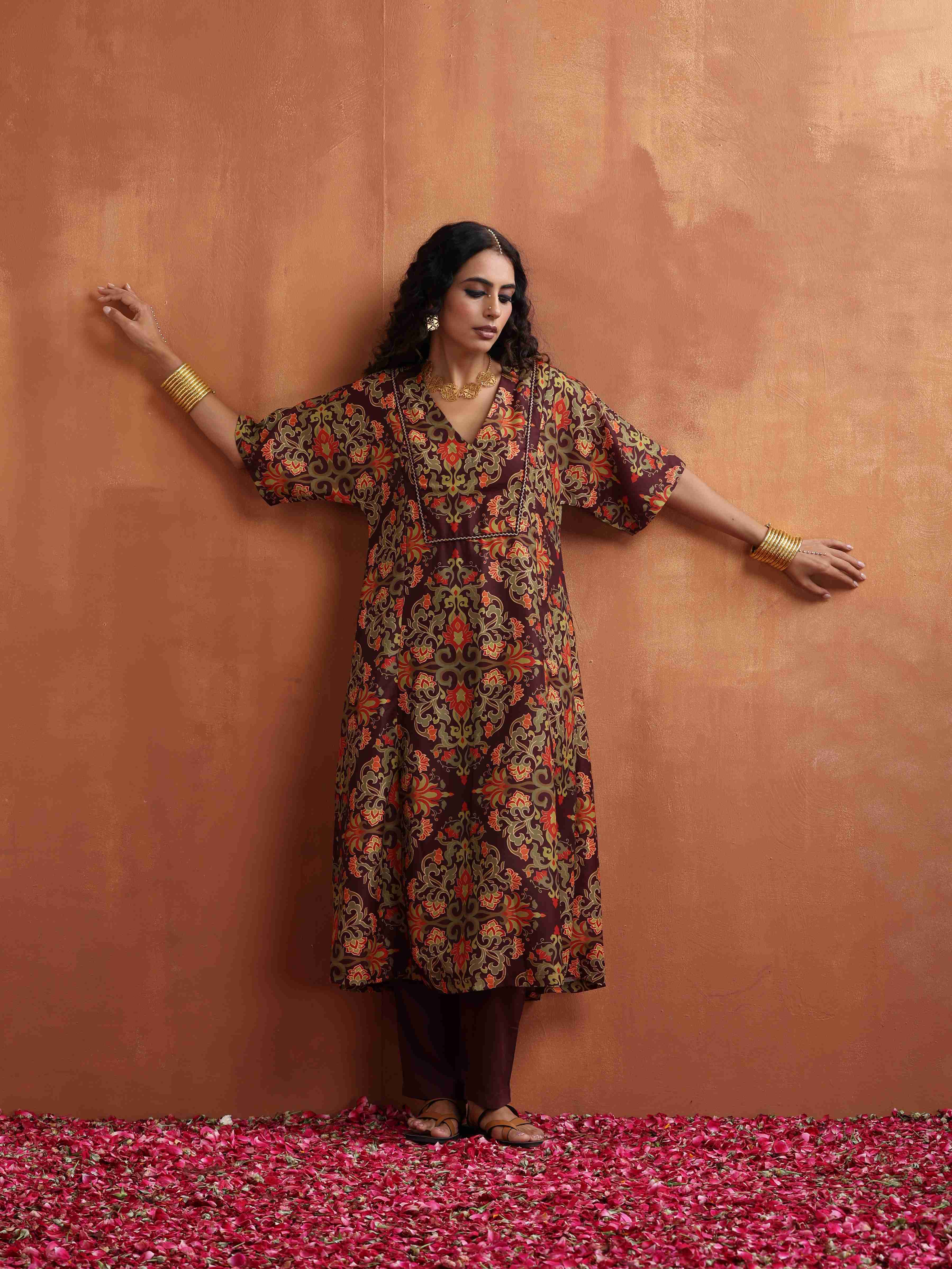 trueBrowns Brown Floral Print Kaftan Kurta Set - Distacart