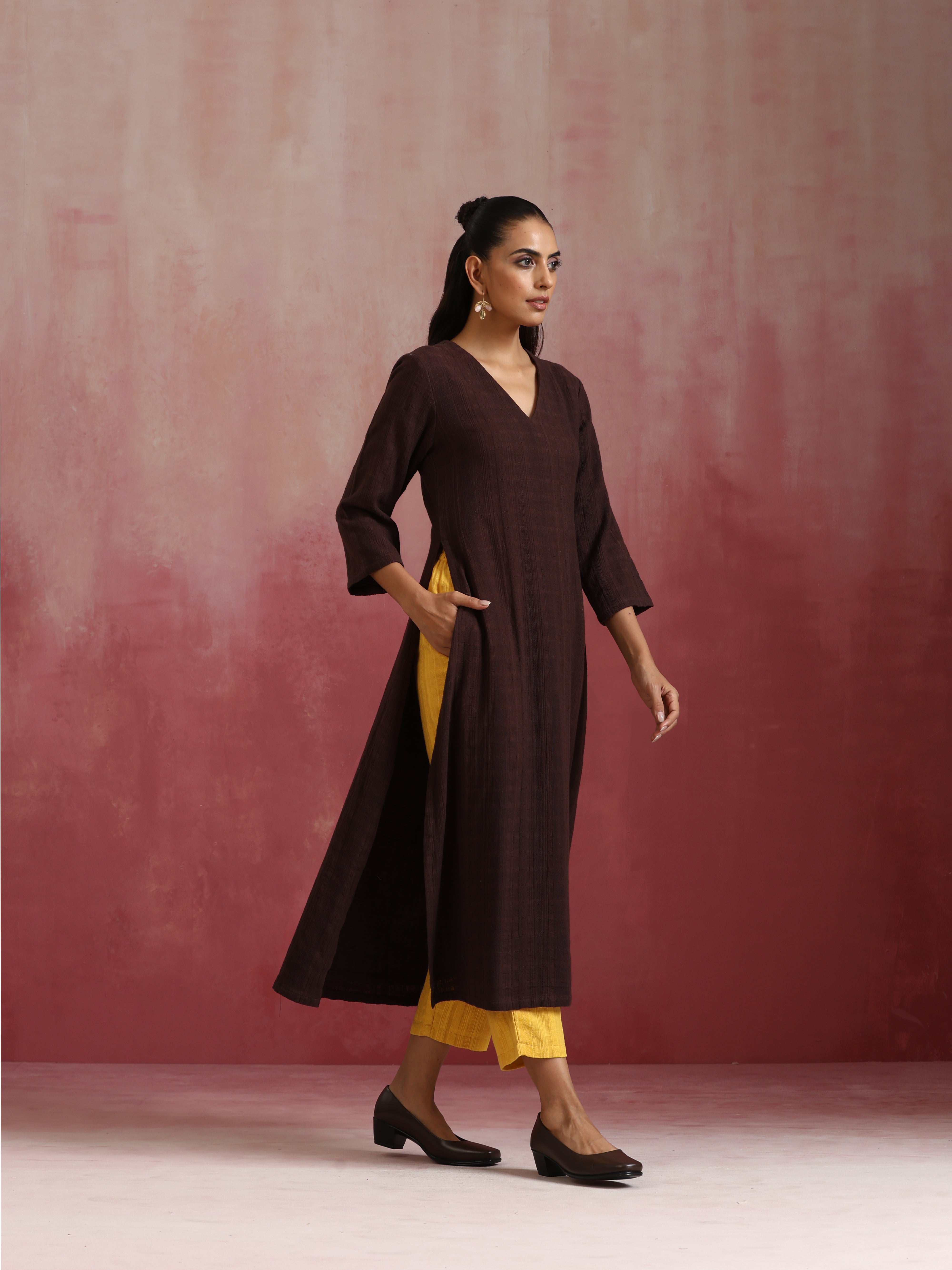 trueBrowns Cola Cotton Dobby Kurta Set - Distacart