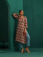 Thumbnail for trueBrowns Ivory Red Circle Floral Muslin Silk Printed V-Neck Kurta Pant Set - Distacart