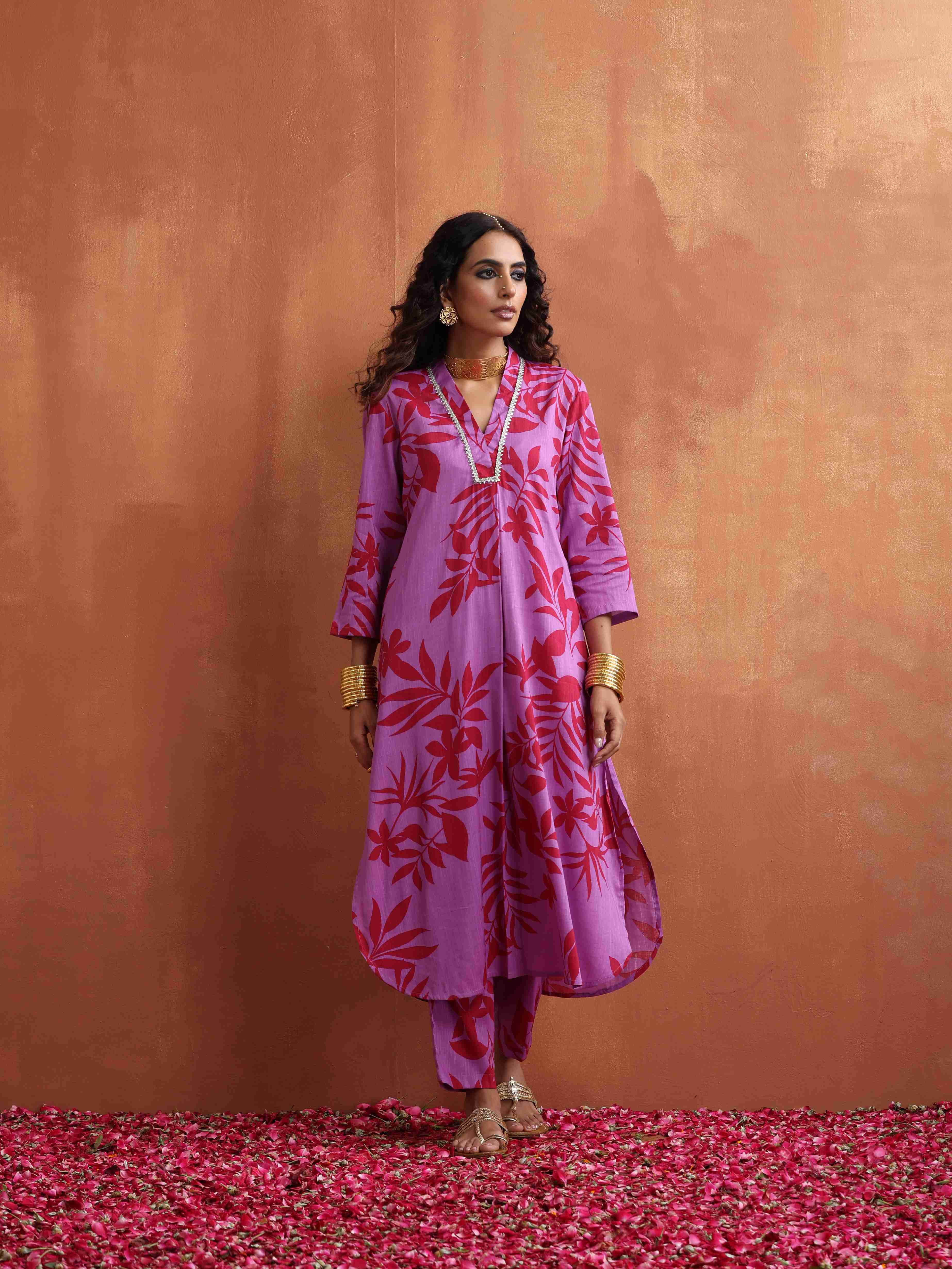 trueBrowns Purple Print Straight Kurta Set - Distacart