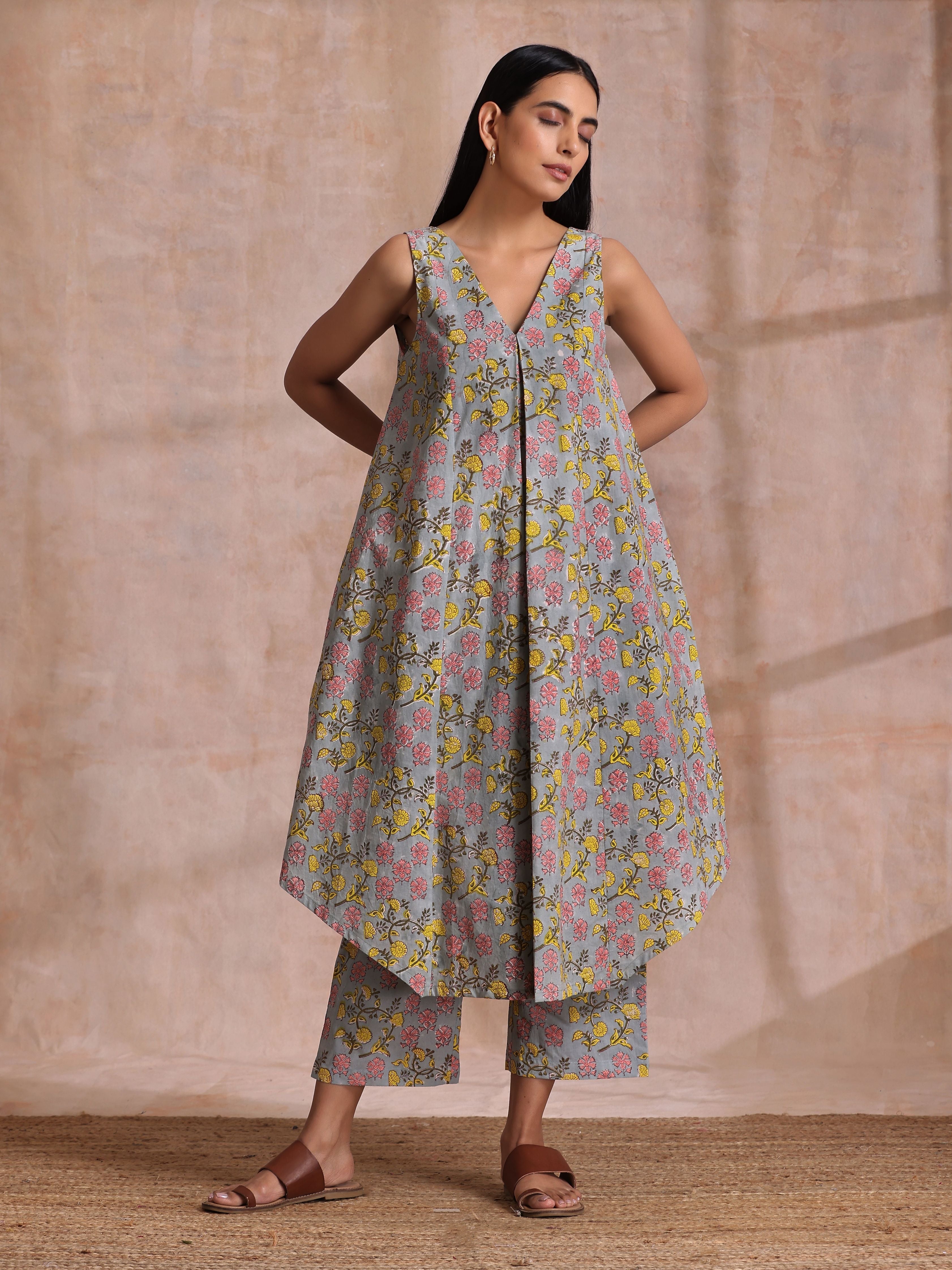 trueBrowns Grey Overall Floral Block Print Cotton Sleeveless Flared Kurta Pant Set - Distacart