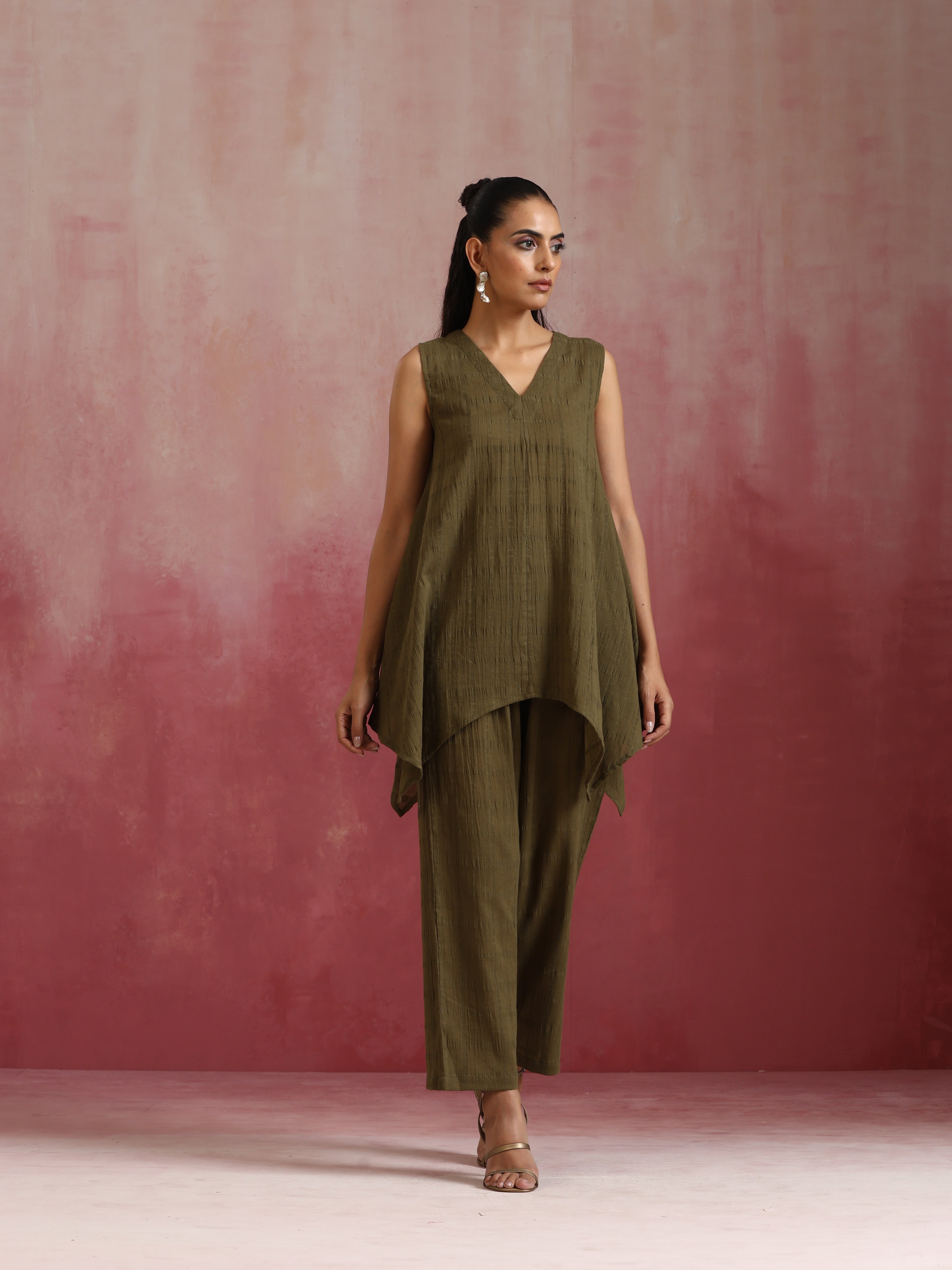 trueBrowns Olive Cotton Dobby Dobby Co-ord set - Distacart