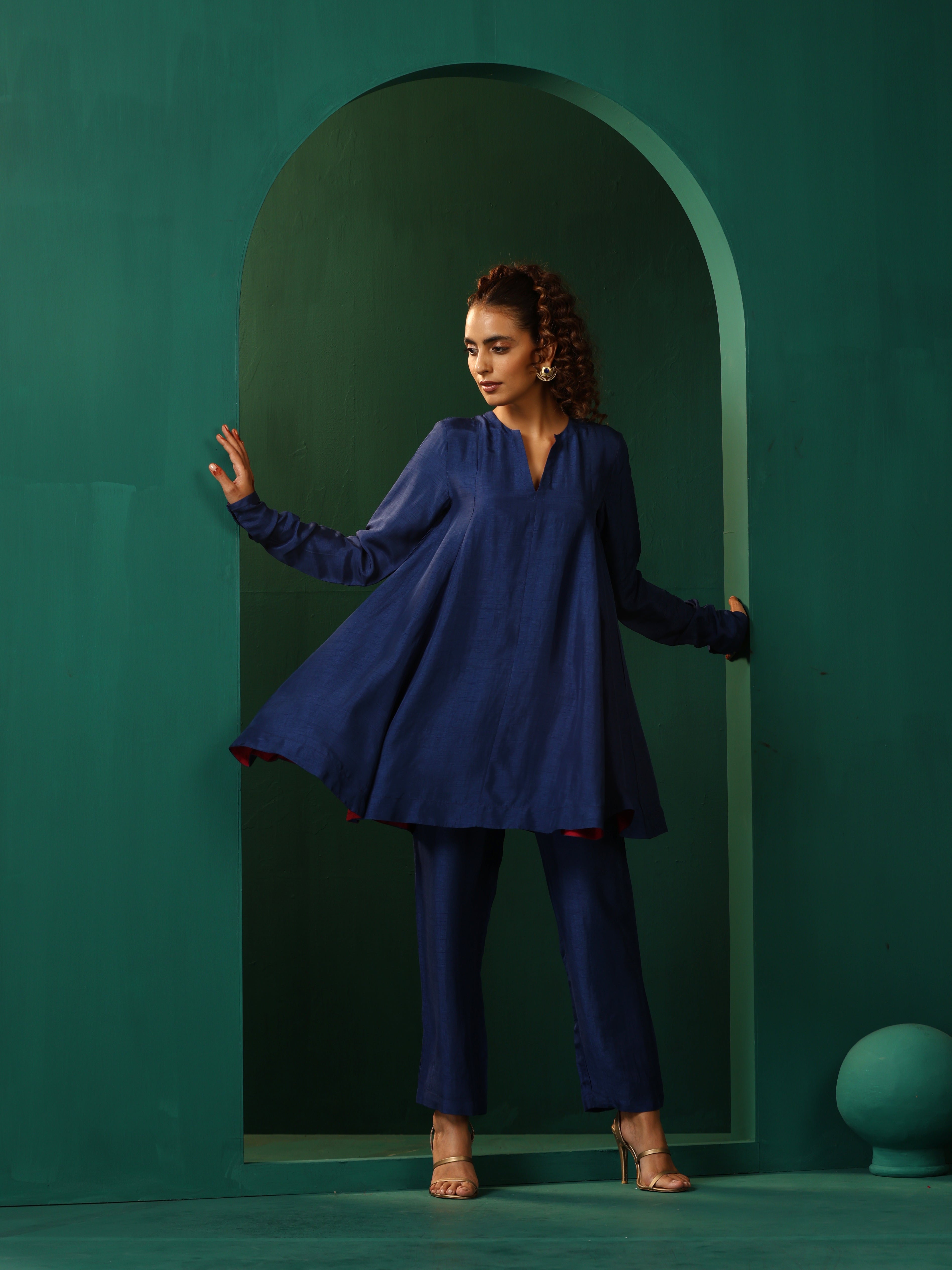 trueBrowns Blue Silk Flared Co-ord Set - Distacart