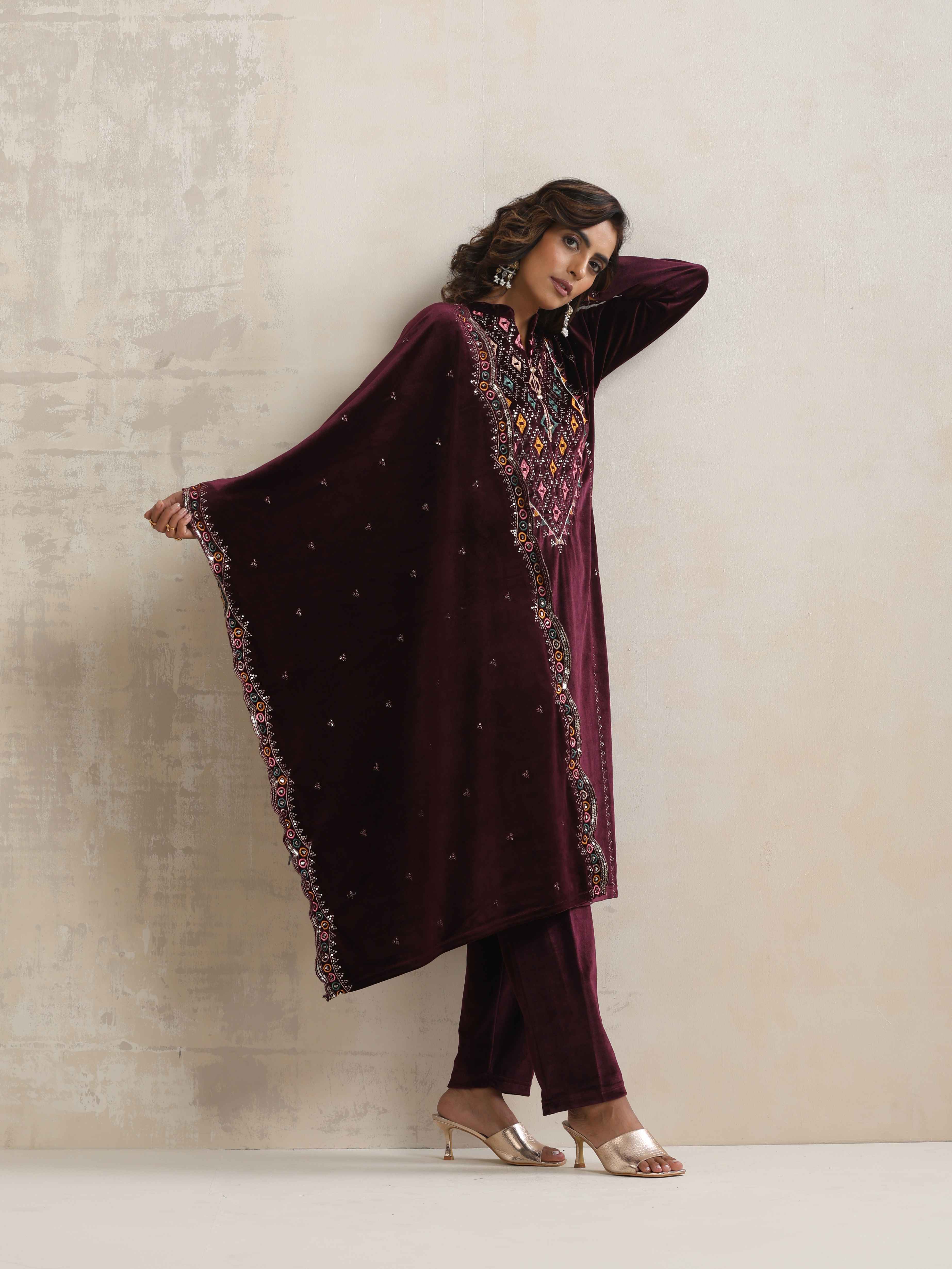 trueBrowns Purple Velvet Geometric Embroidered Kurta Pant Dupatta Set - Distacart