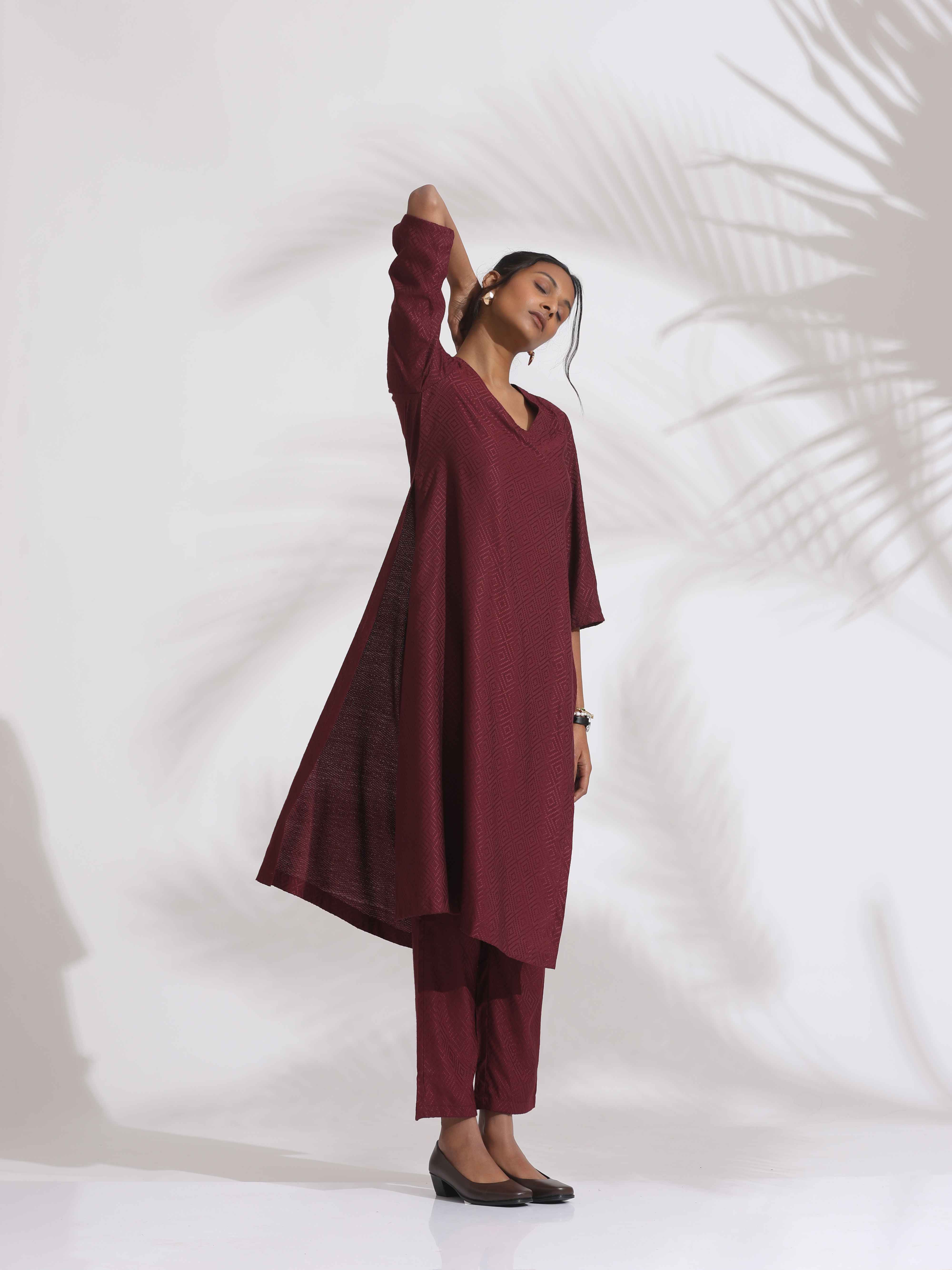 trueBrowns Maroon Dobby Kurta Set - Distacart
