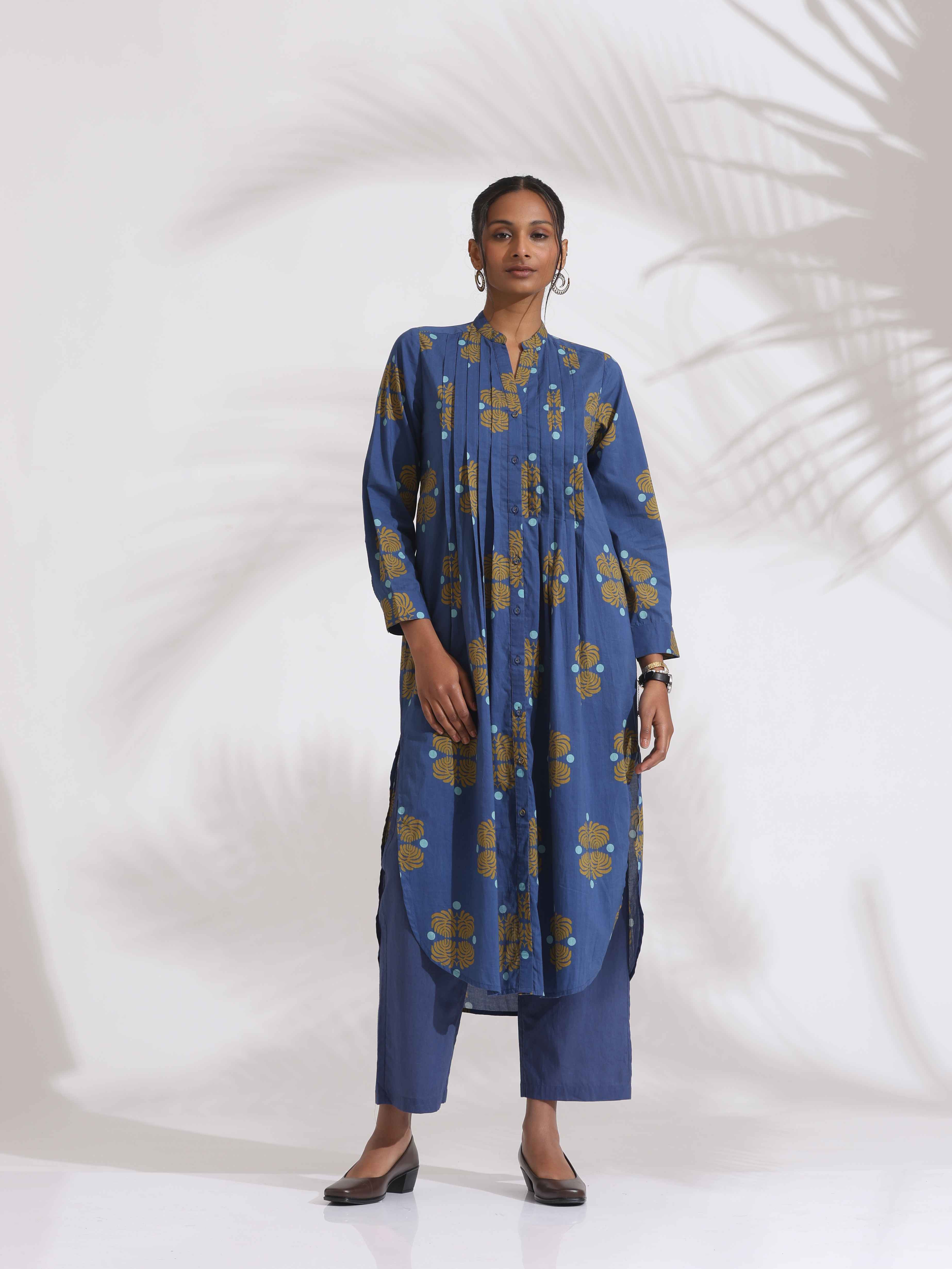 trueBrowns Blue Cotton Print Pleated Kurta Set - Distacart