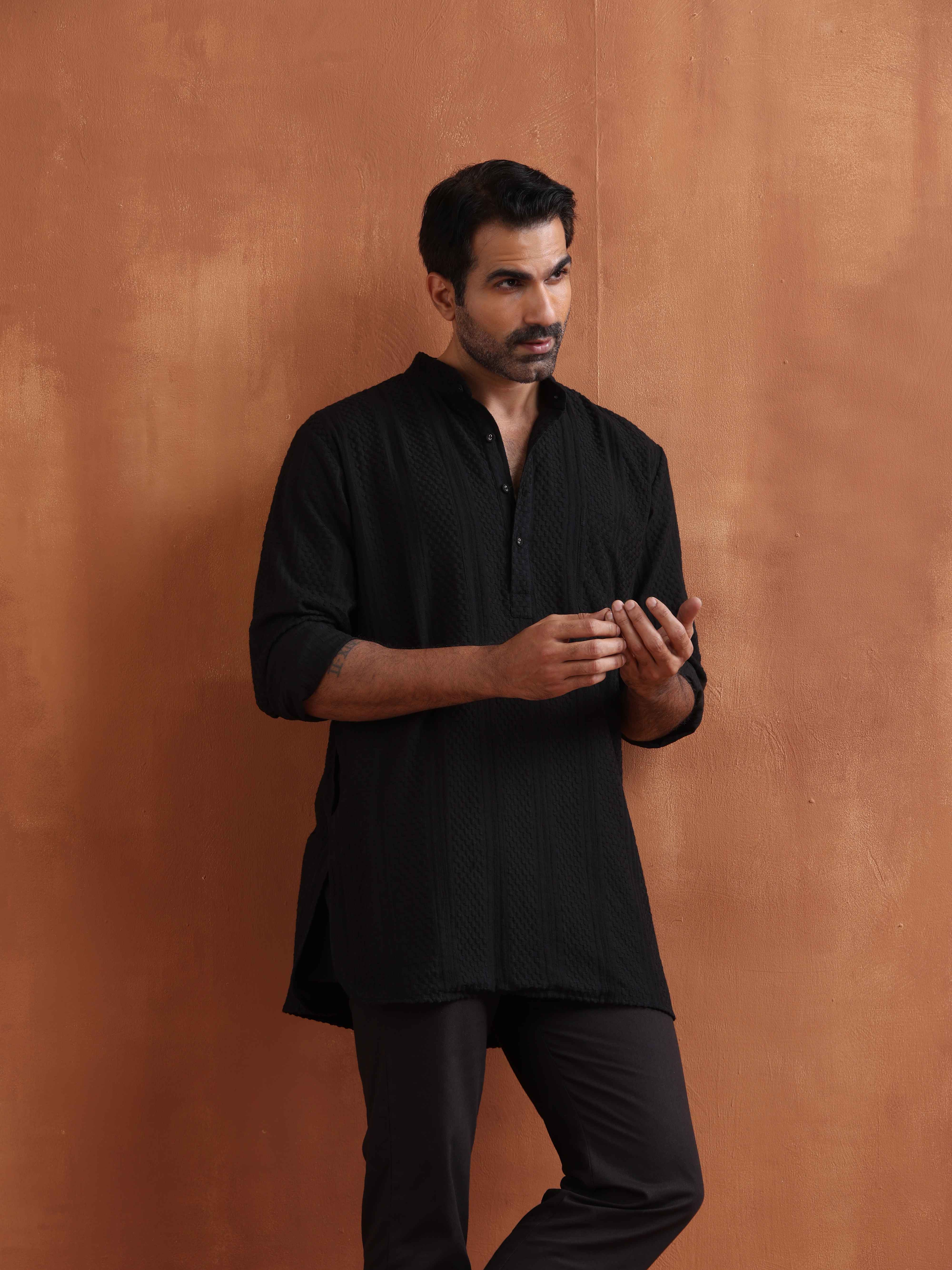 trueBrowns Men's Black Textured Cotton Dobby Short Kurta - Distacart