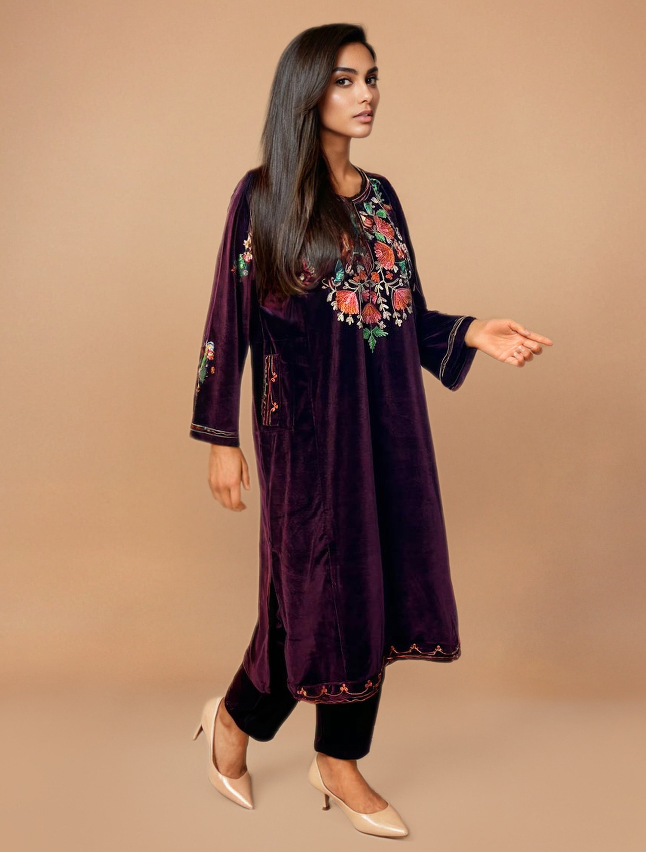 trueBrowns Maroon Velvet Embroidered Kurta Set - Distacart