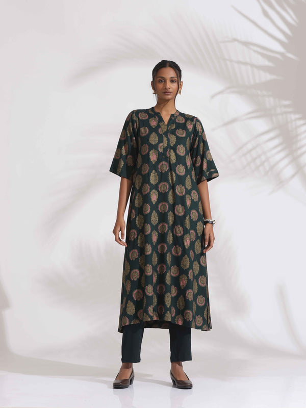 trueBrowns Green Foil Print Cotton Kurta Set