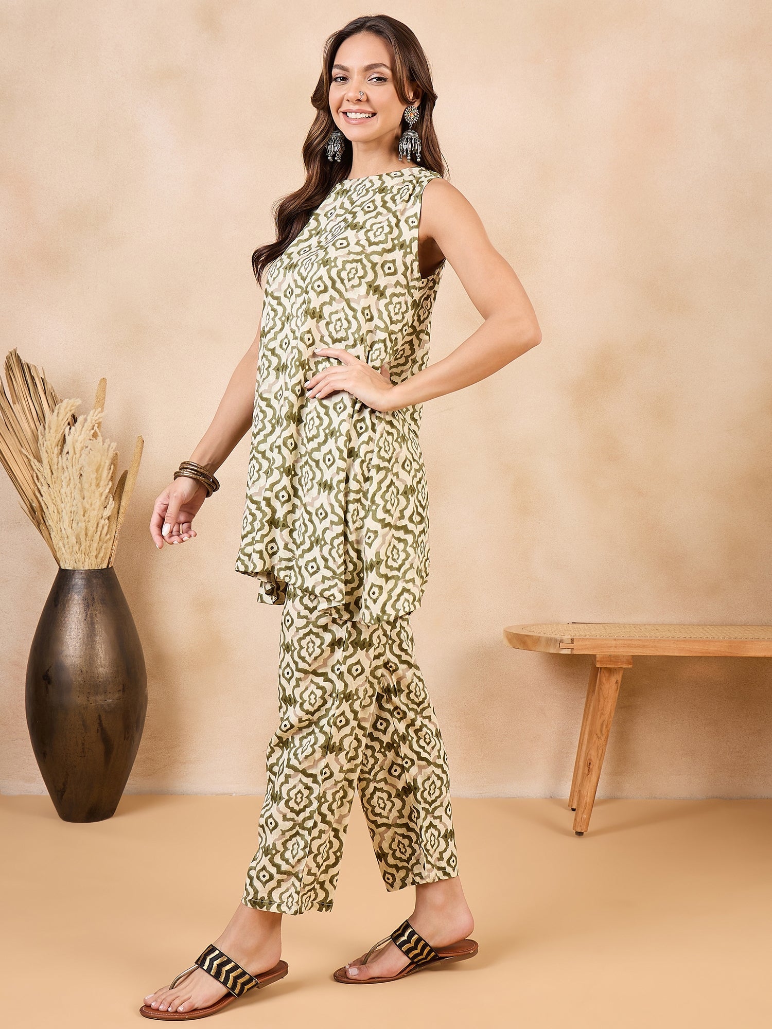 InWeave Mehandi Green White Moroccan Print Round Neck Kurta Set - Distacart