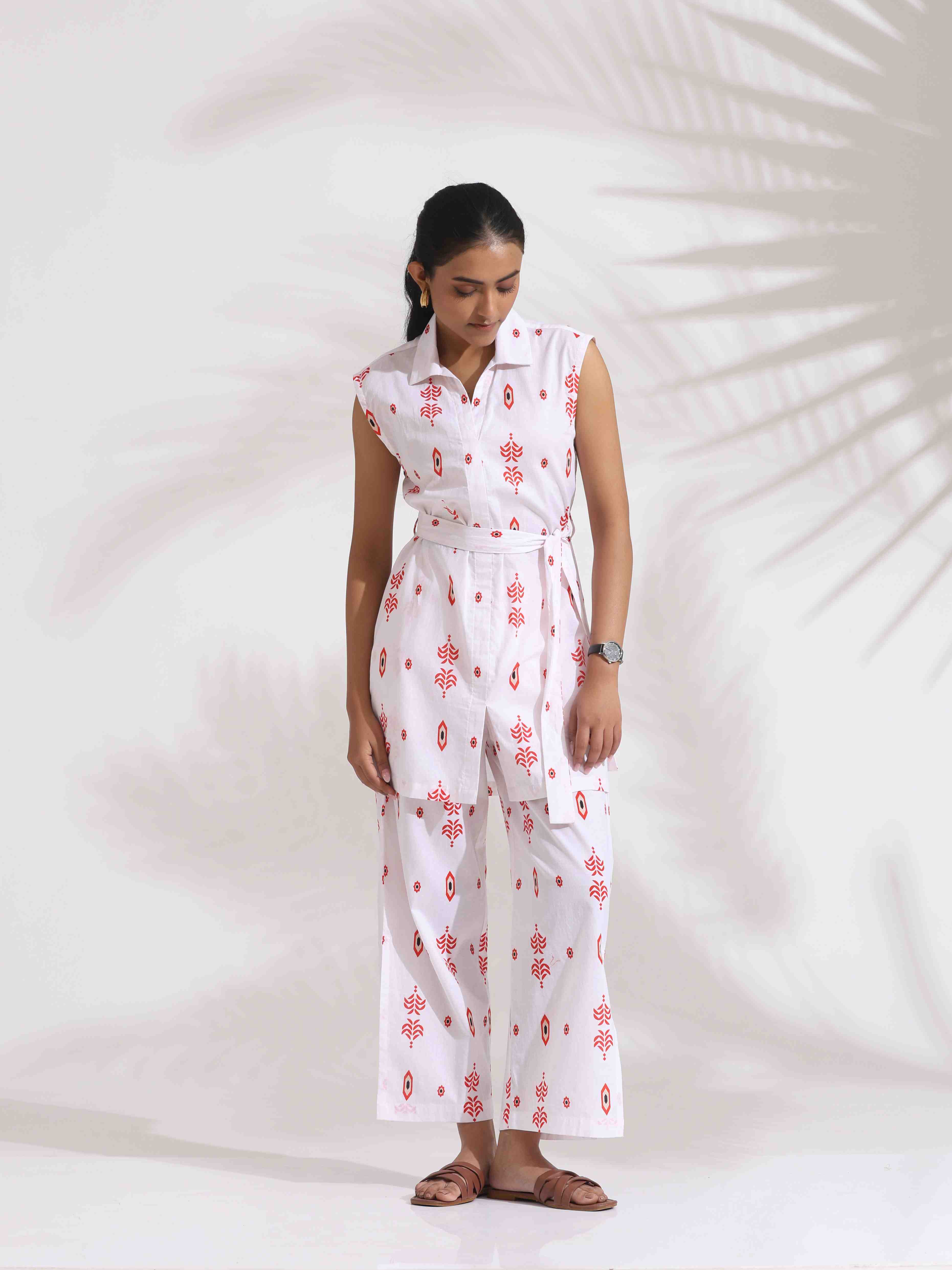 trueBrowns White Cotton Print Tie-up Top & Pants Co-ord Set - Distacart
