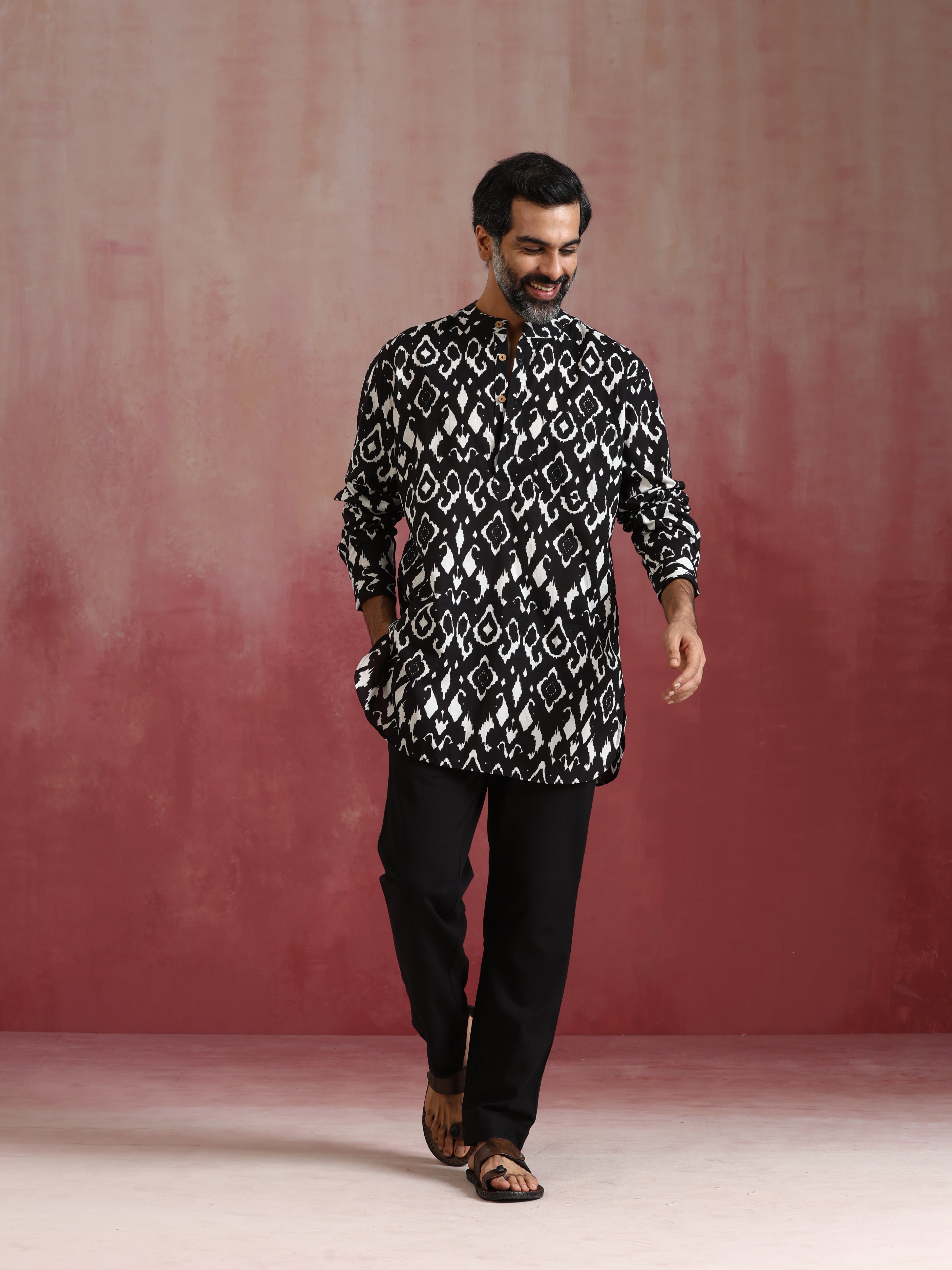 trueBrowns Men's Black Ikat Print Mandarin Collar Kurta Co-ord set - Distacart