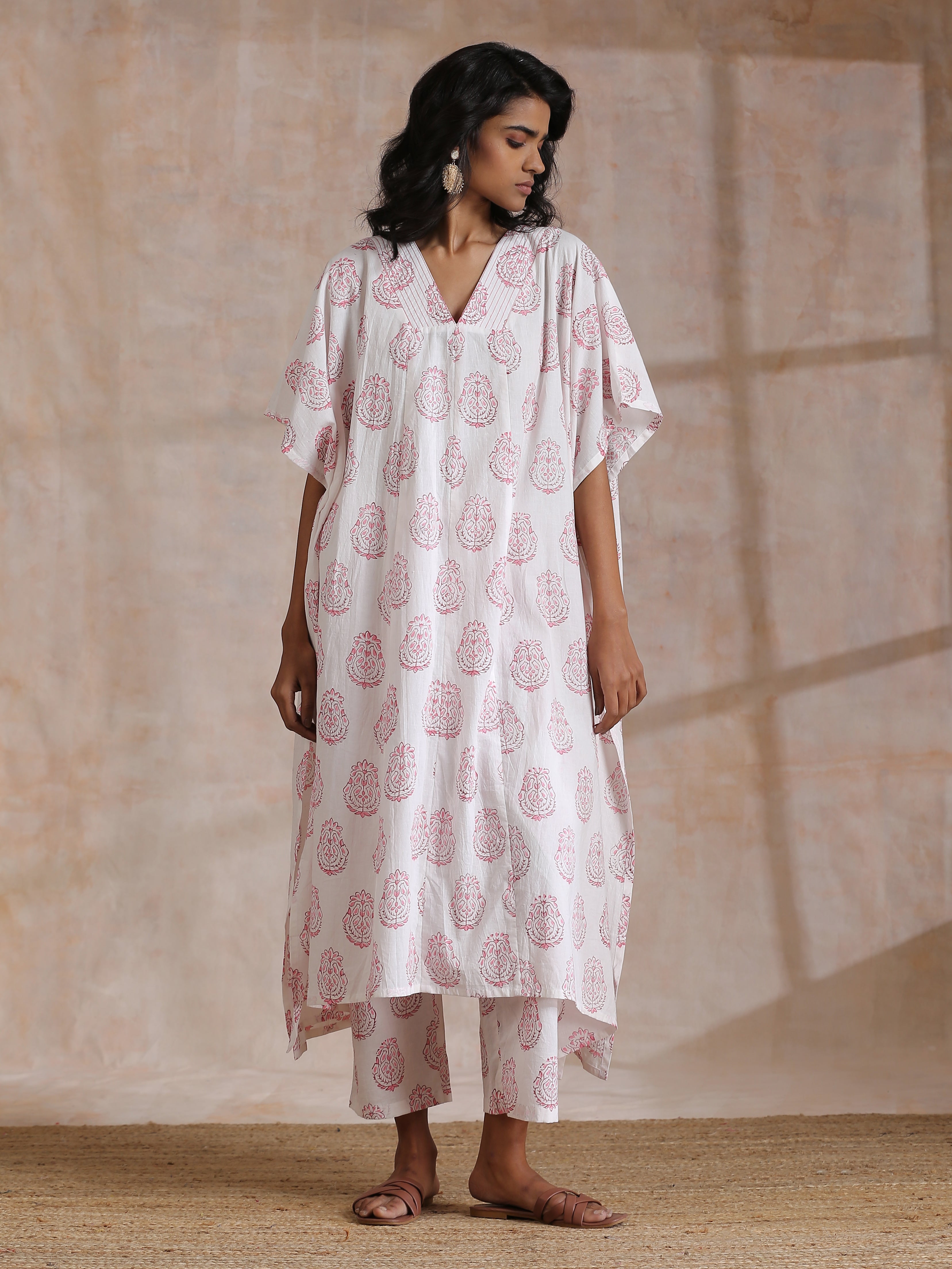 trueBrowns Pink Big Buta On White Print Cotton Panel Kaftan Kurta Pant Set - Distacart