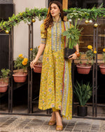Thumbnail for NOZ2TOZ Women's Floral Printed V Neck Kurti And Pant Set With Printed Dupatta - Distacart