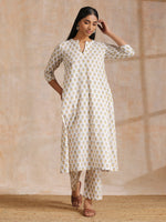 Thumbnail for trueBrowns Multi Color Floral Booti Print Cotton Flared Kurta Pant Set - Distacart