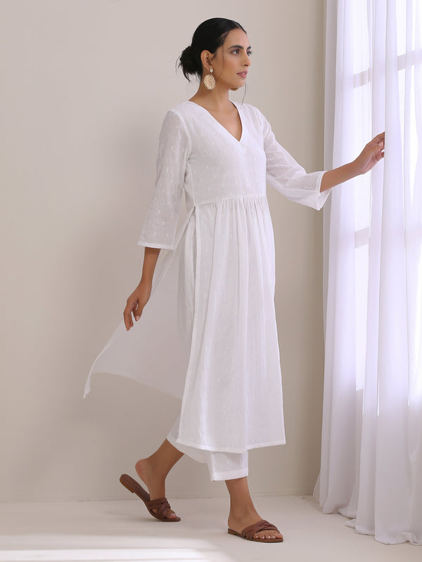 trueBrowns White Dobby High Slit Gathered Kurta Set - Distacart