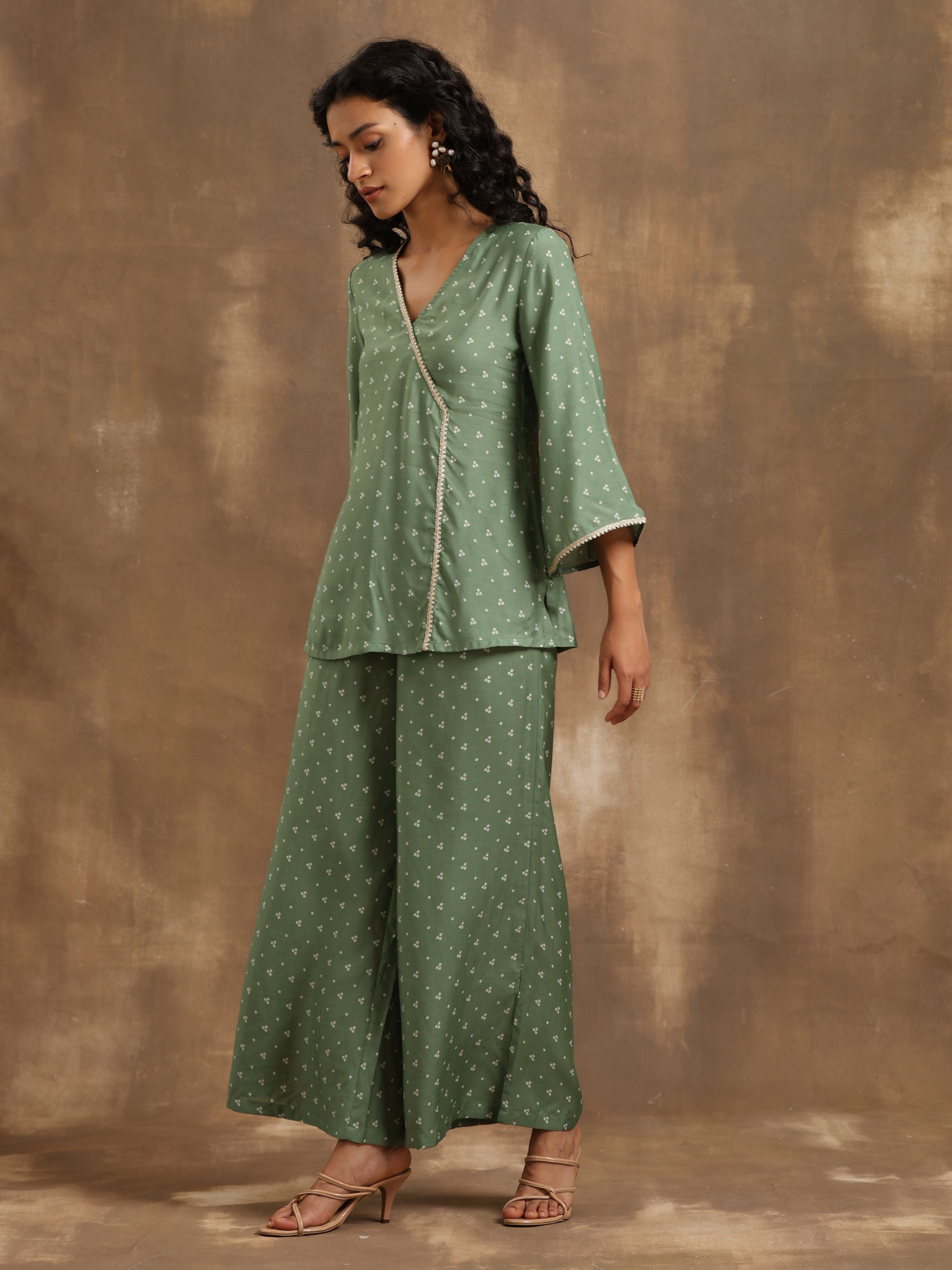 trueBrowns Light Green Bandhani Printed Silk Co-Ord Set - Distacart