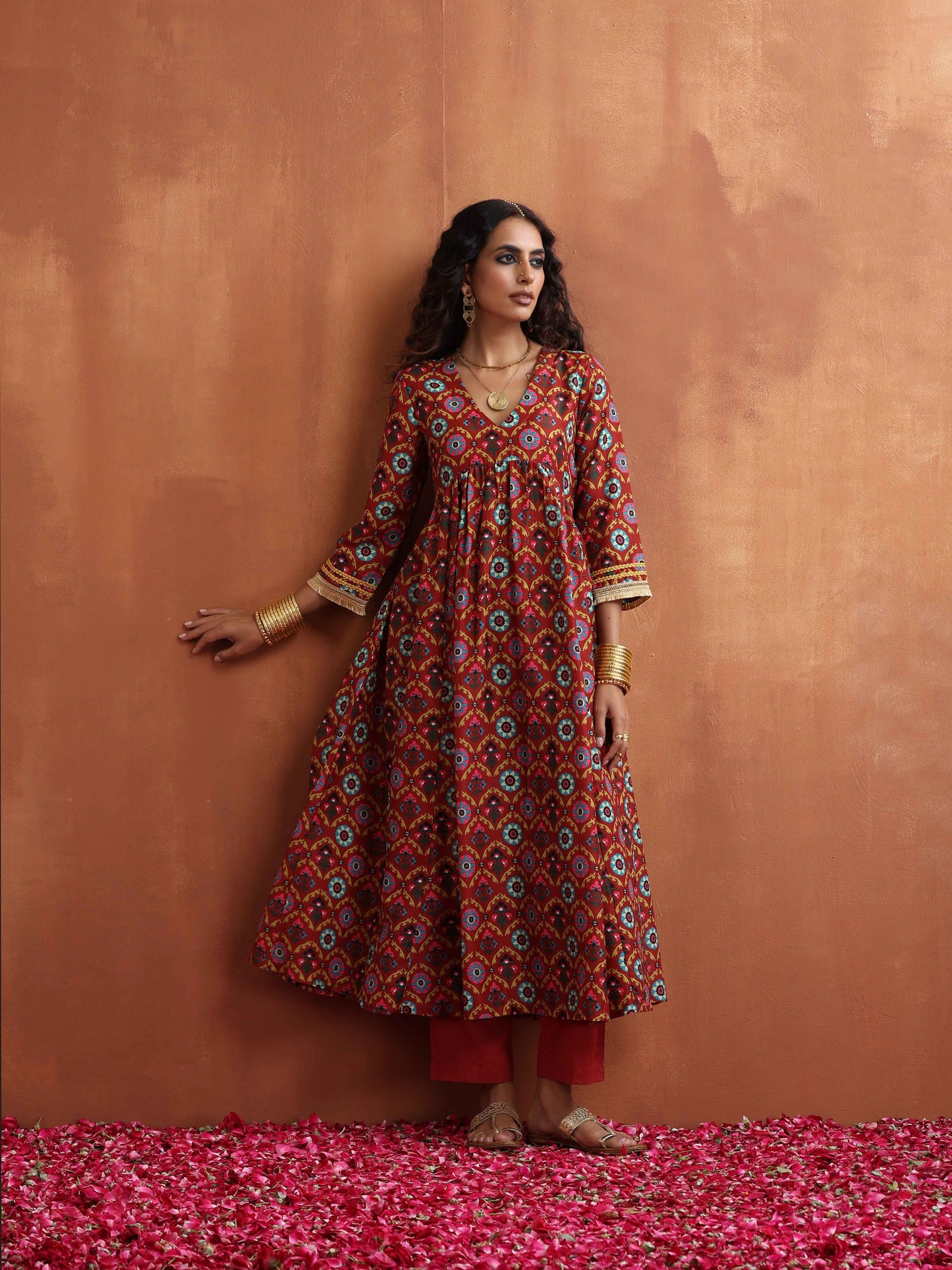 trueBrowns Maroon Flared Anarkali Kurta Set - Distacart