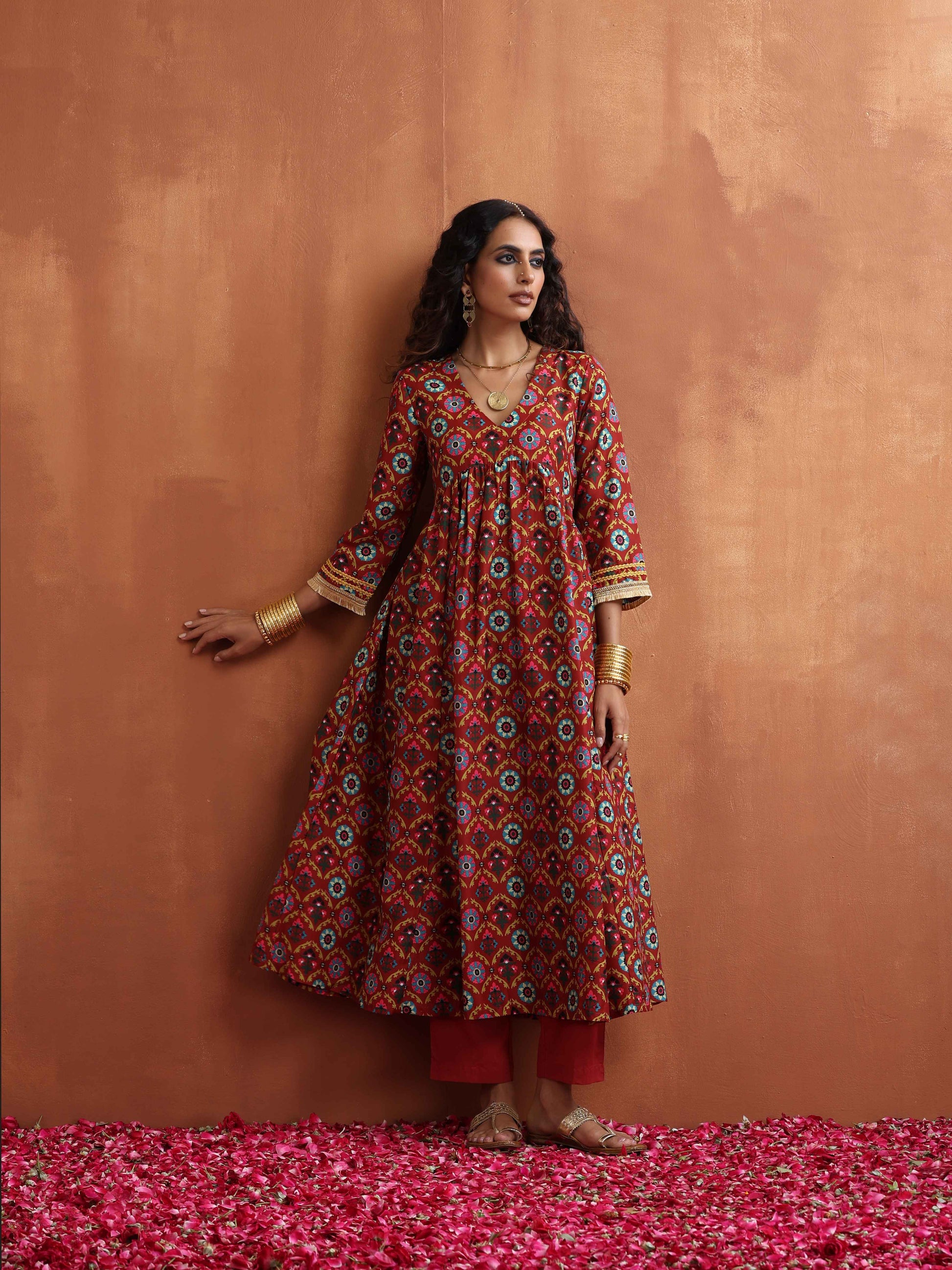 trueBrowns Maroon Flared Anarkali Kurta Set - Distacart