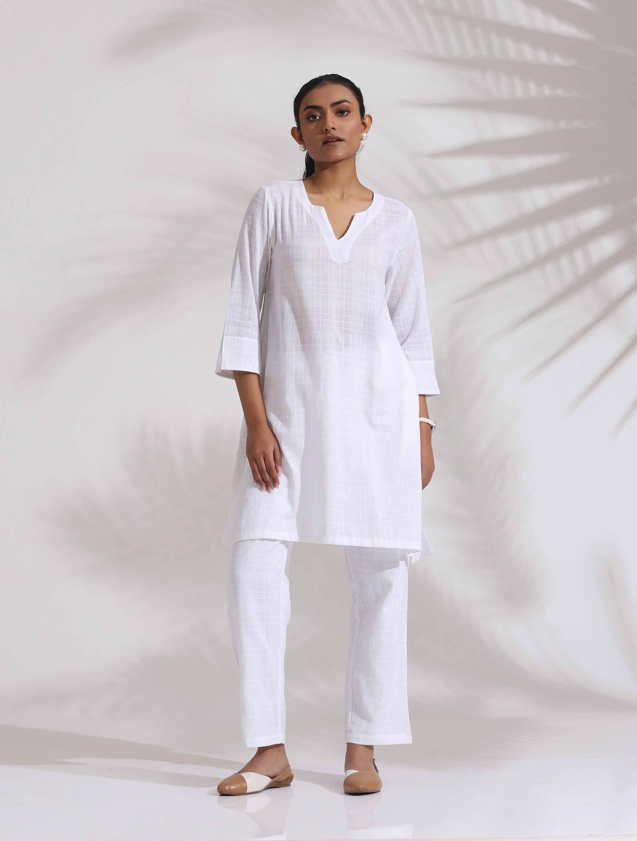 trueBrowns White Cotton Check Kurta Co-ord Set - Distacart