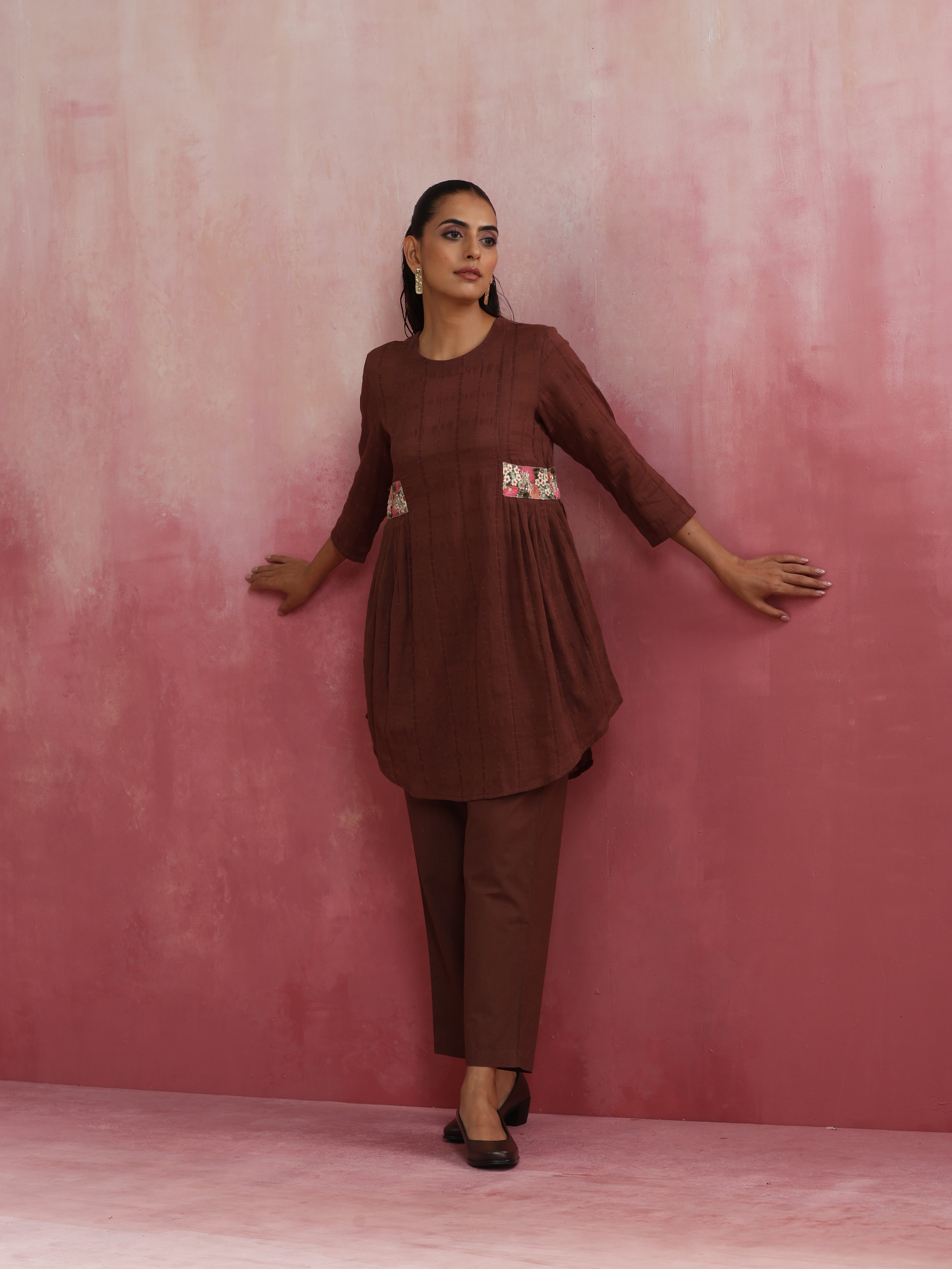 trueBrowns Brown Cotton Dobby Kurta Co-ord set - Distacart