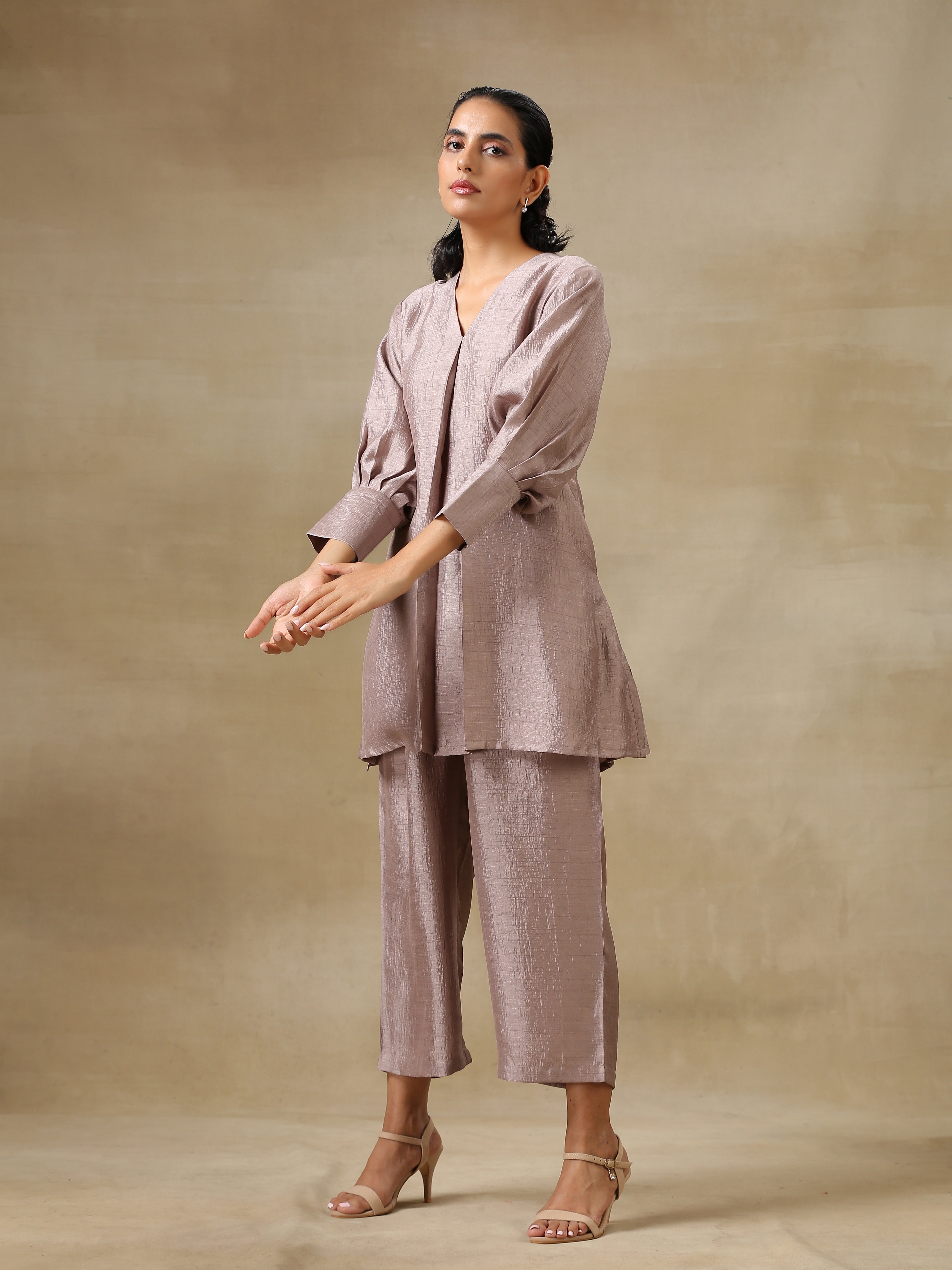 trueBrowns Grey Textured Silk Neck Pleat Co-Ord Set - Distacart