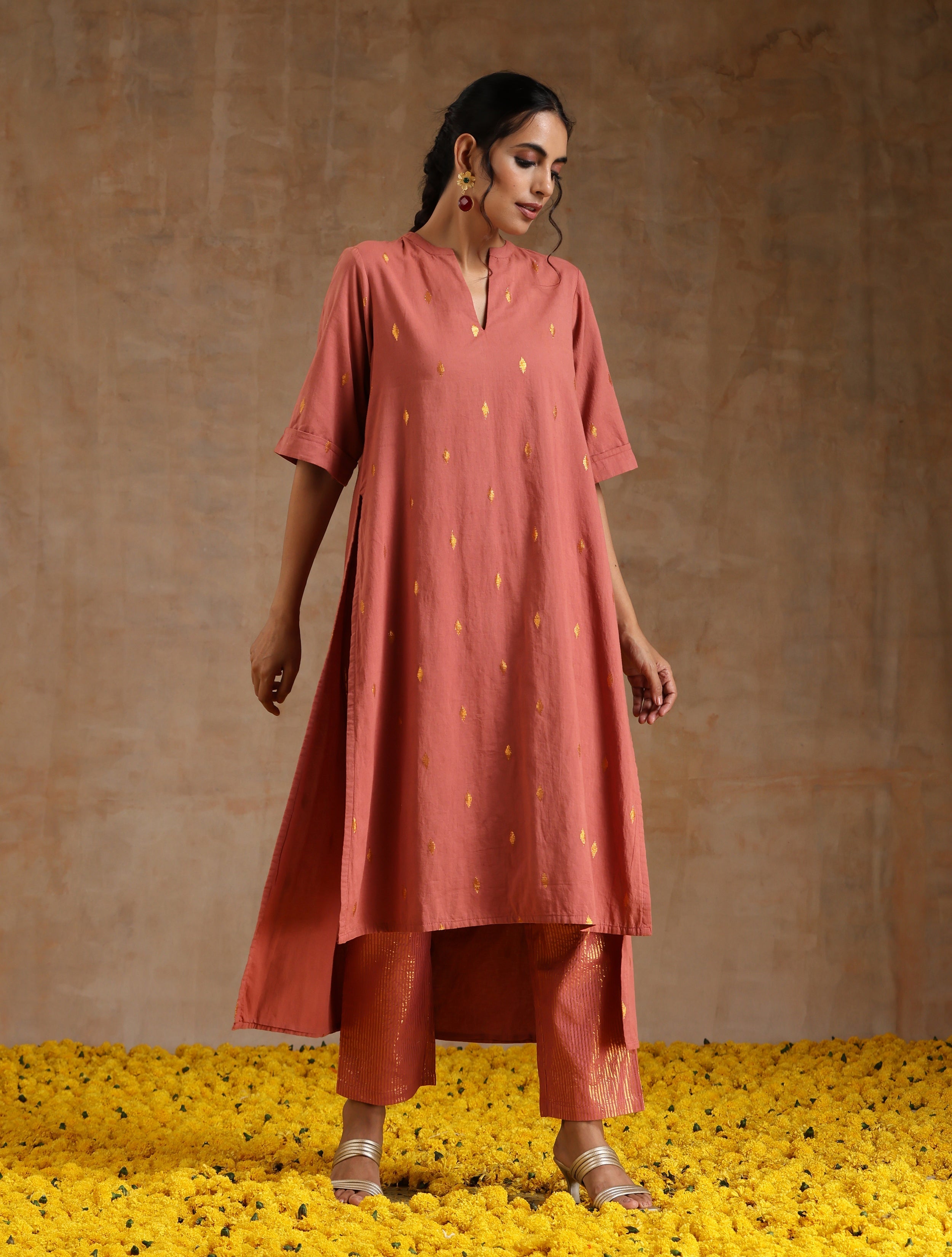 trueBrowns Blush Gold Cotton Relaxed High-Low Kurta Set - Distacart