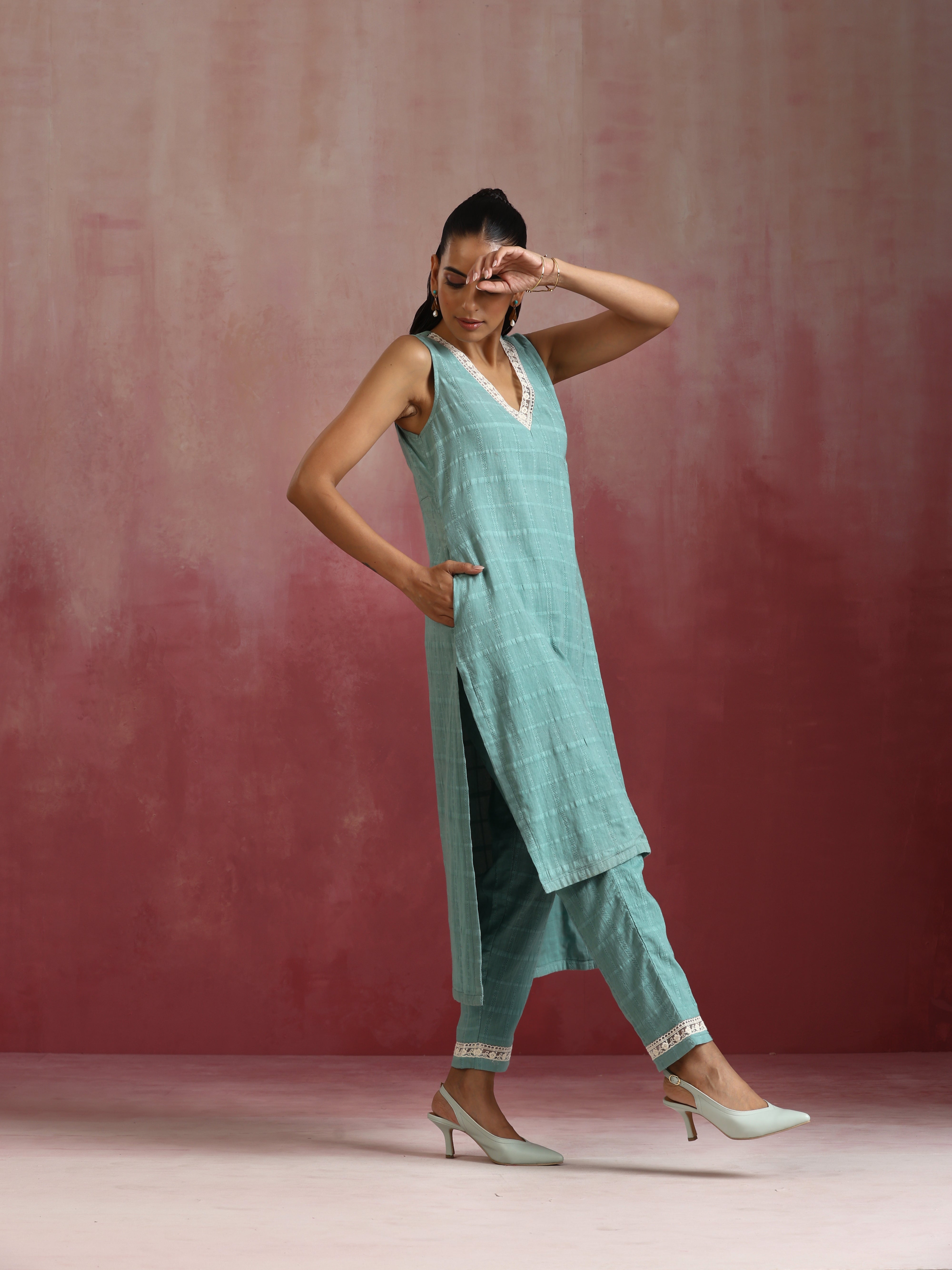 trueBrowns Aqua Blue Cotton Dobby High low Kurta Set - Distacart