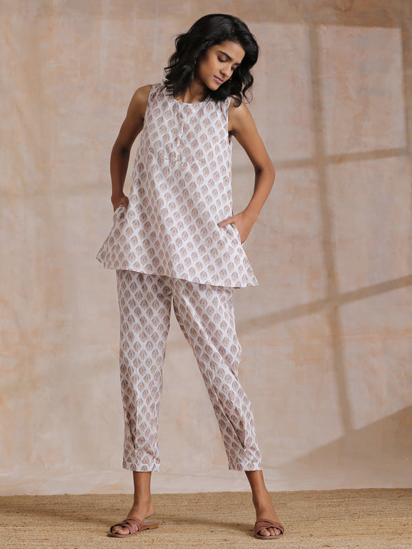 trueBrowns White With Grey Buta Block Print Cotton Sleeveless Co-Ord Set - Distacart