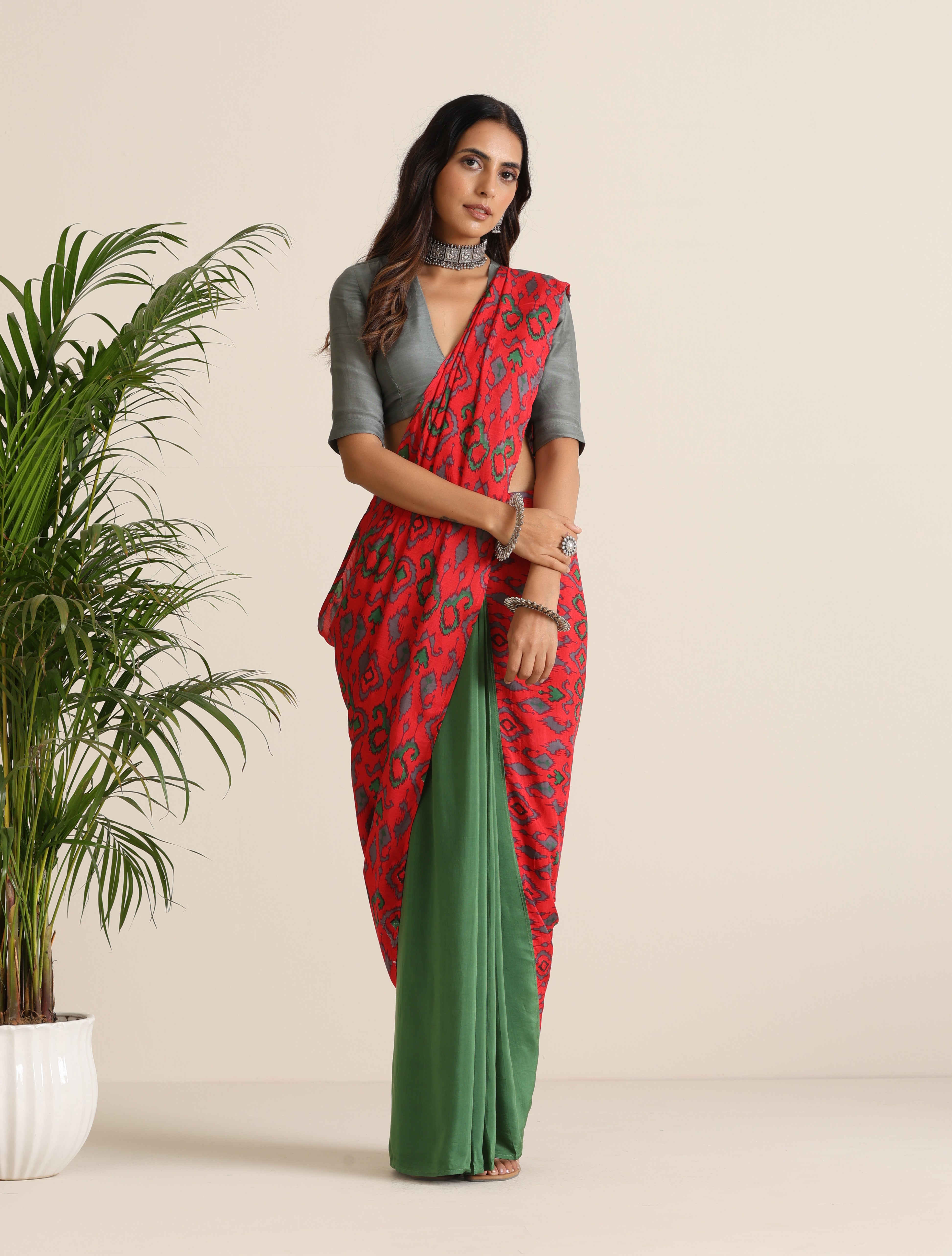 trueBrowns Red Muslin Ikat Saree - Distacart