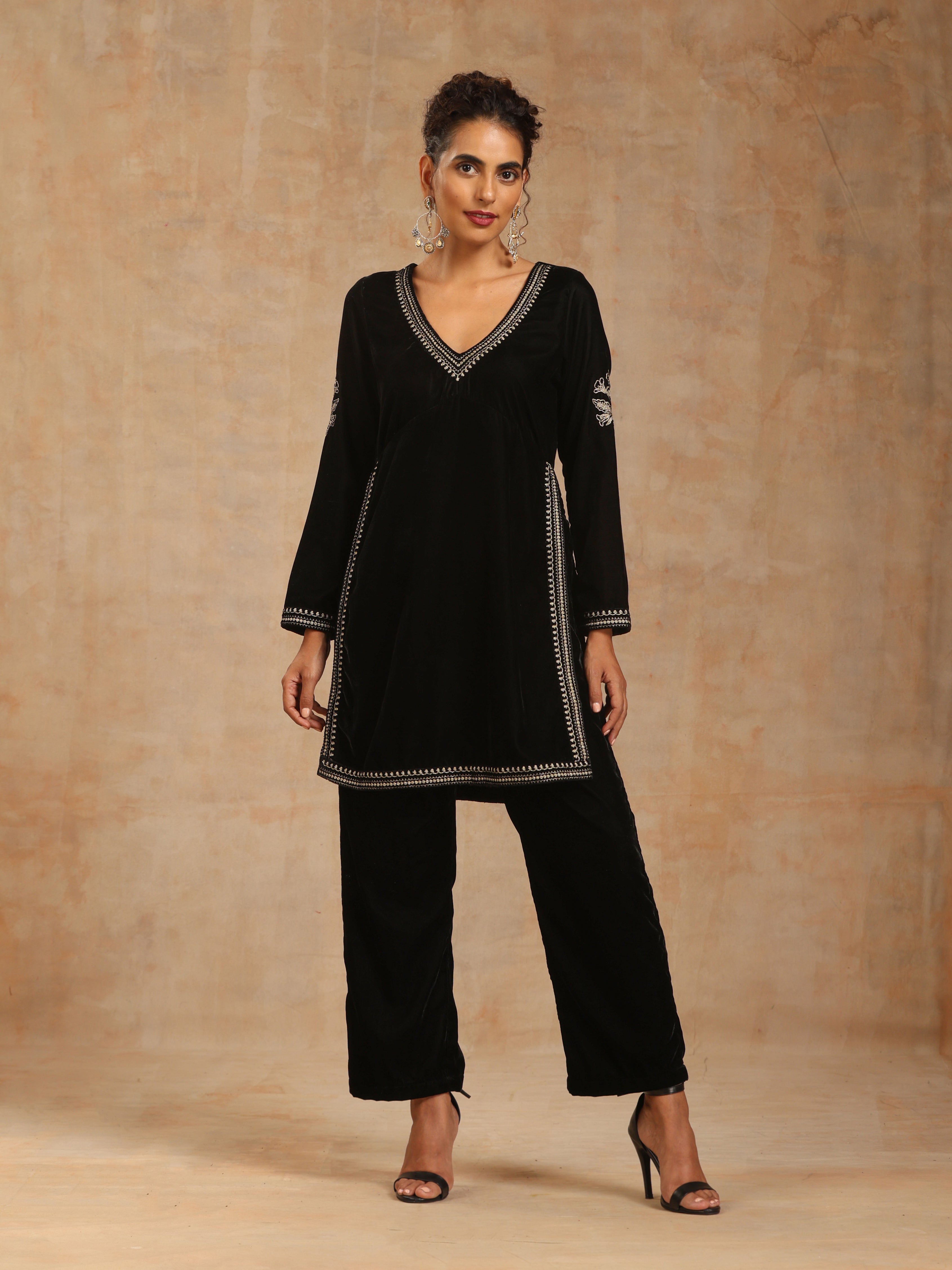 trueBrowns Black Velvet Embroidered Co-ord Set - Distacart
