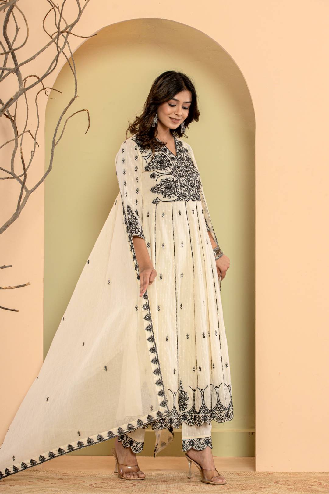 Varanga Women Thread Embroidered Anarkali Kurta Paired With Bottom And Dupatta" - Distacart