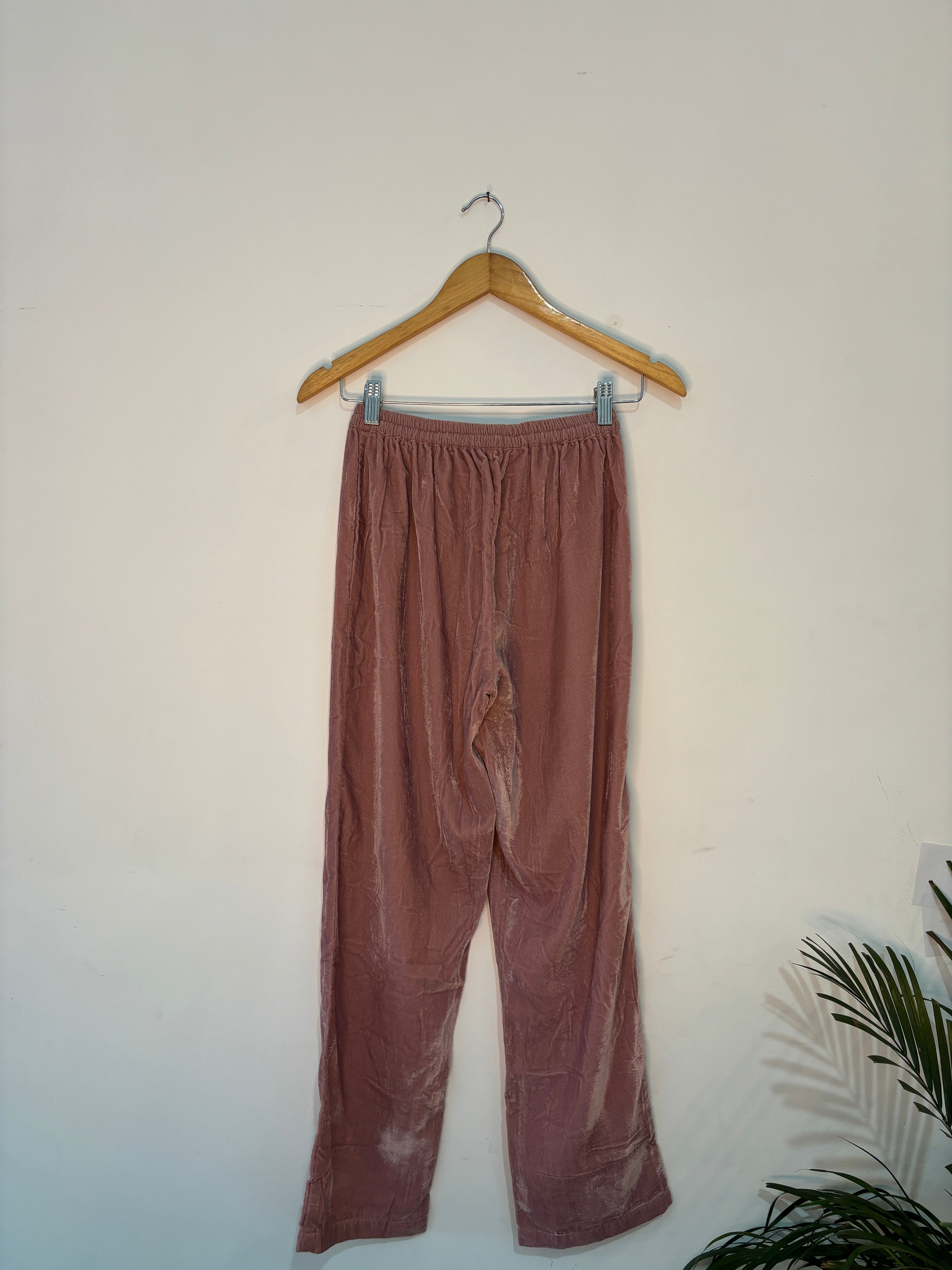 trueBrowns Pink Velvet Co-ord Set - Distacart