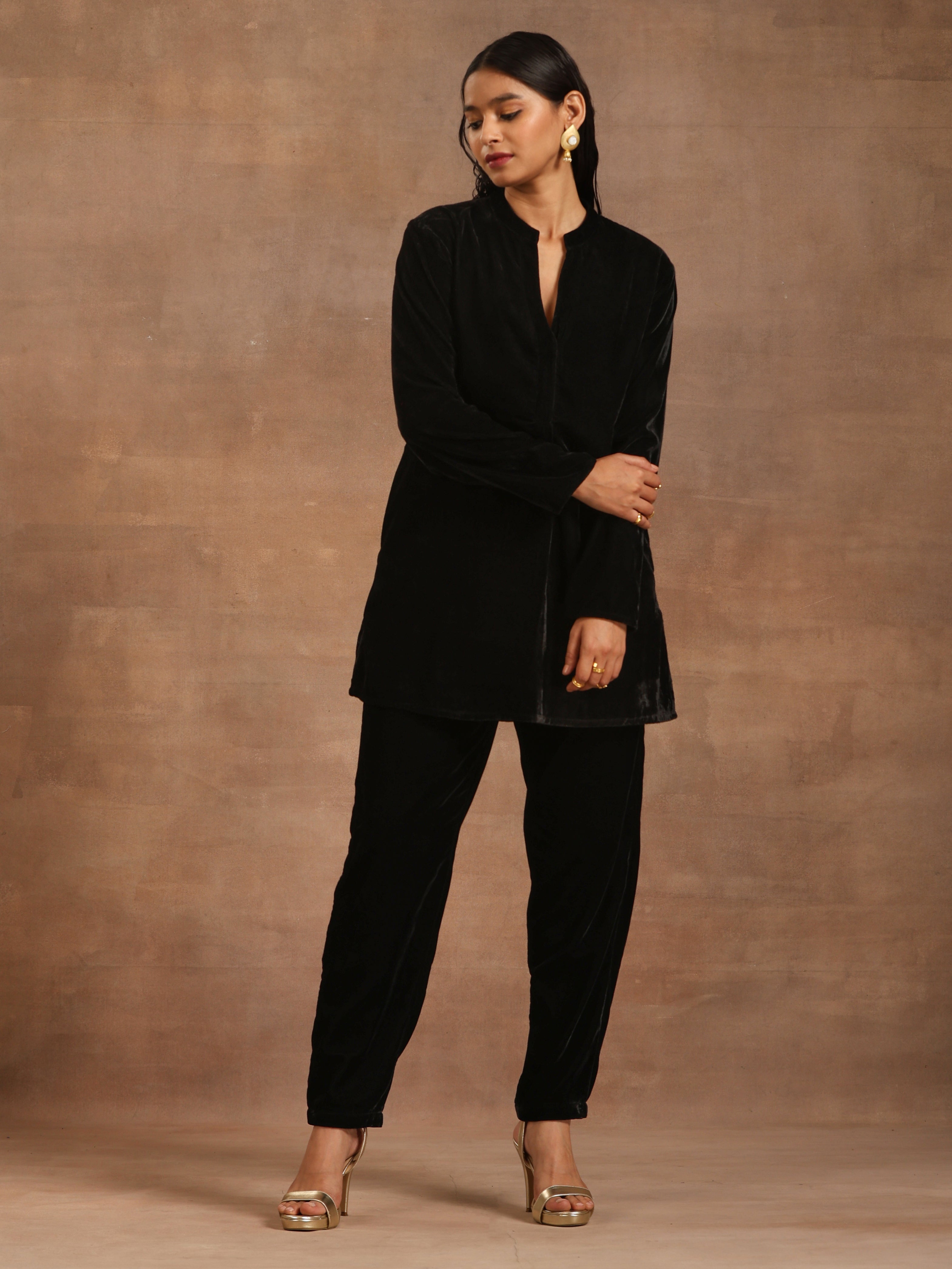 trueBrowns Black Velvet Solid Co-ord Set - Distacart