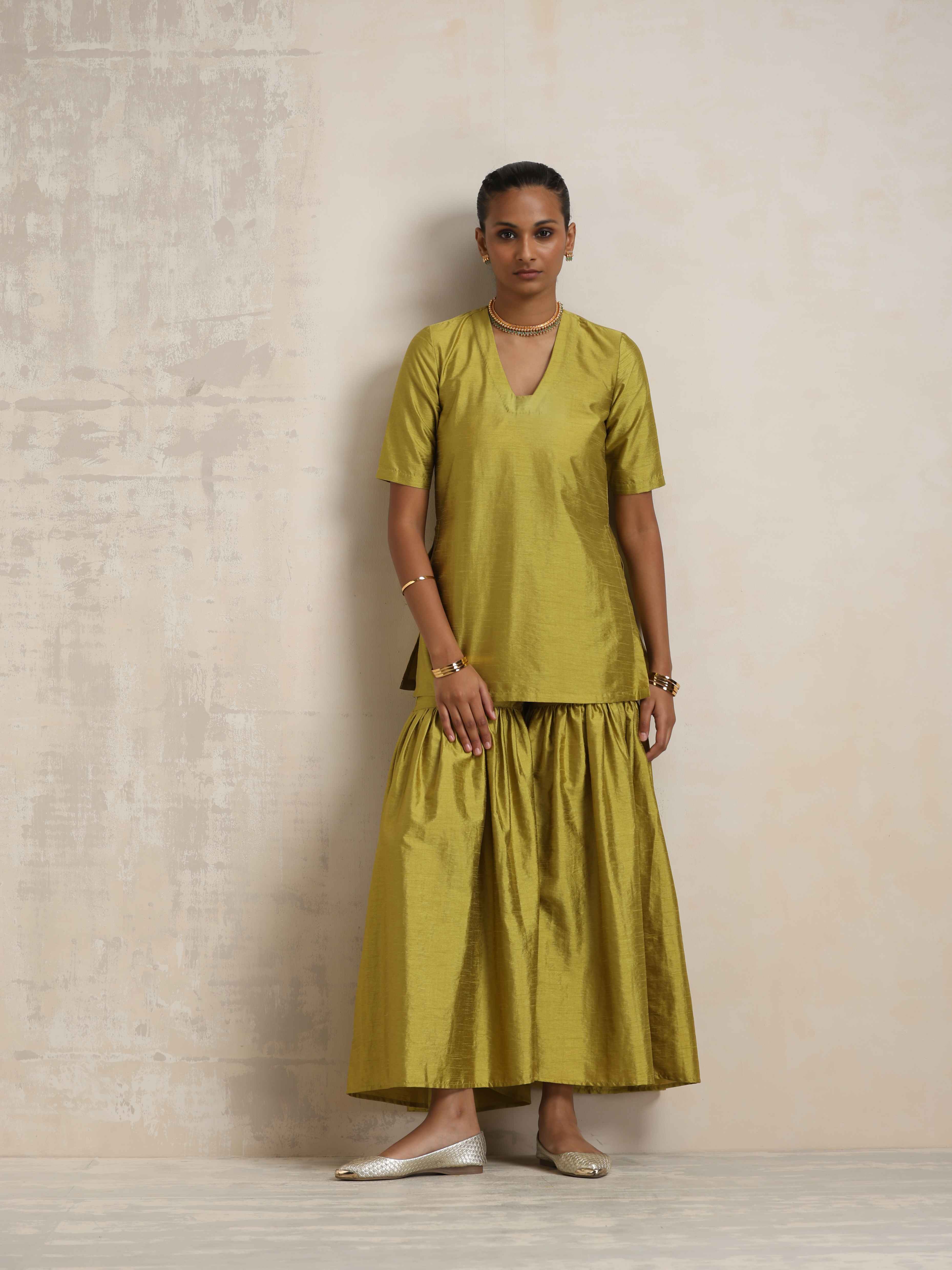 trueBrowns Green Silk Sharara Dupatta Set - Distacart