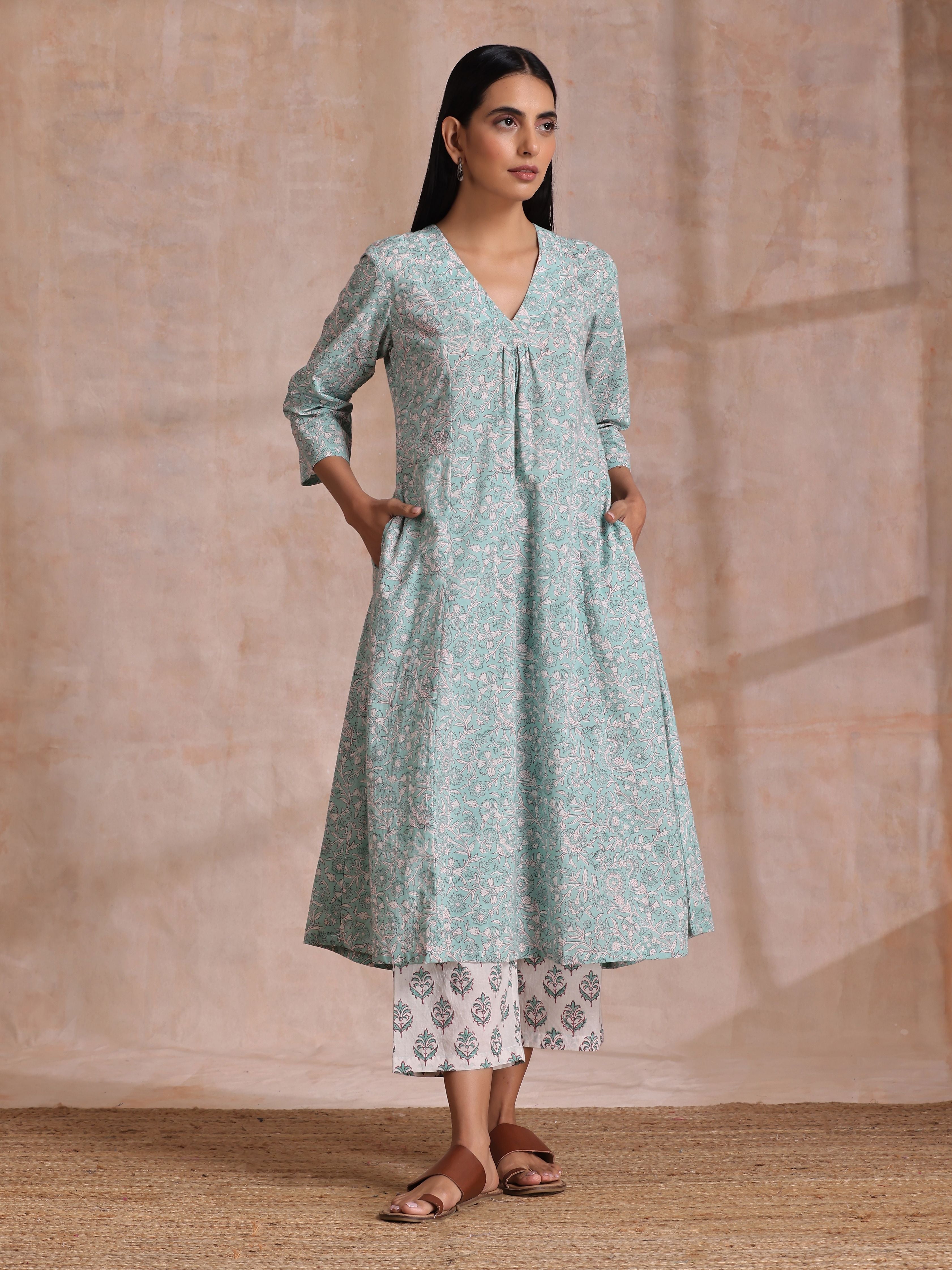 trueBrowns Tiffany Blue Floral Block Print Cotton Front Neck Gathered Kurta Pant Set - Distacart