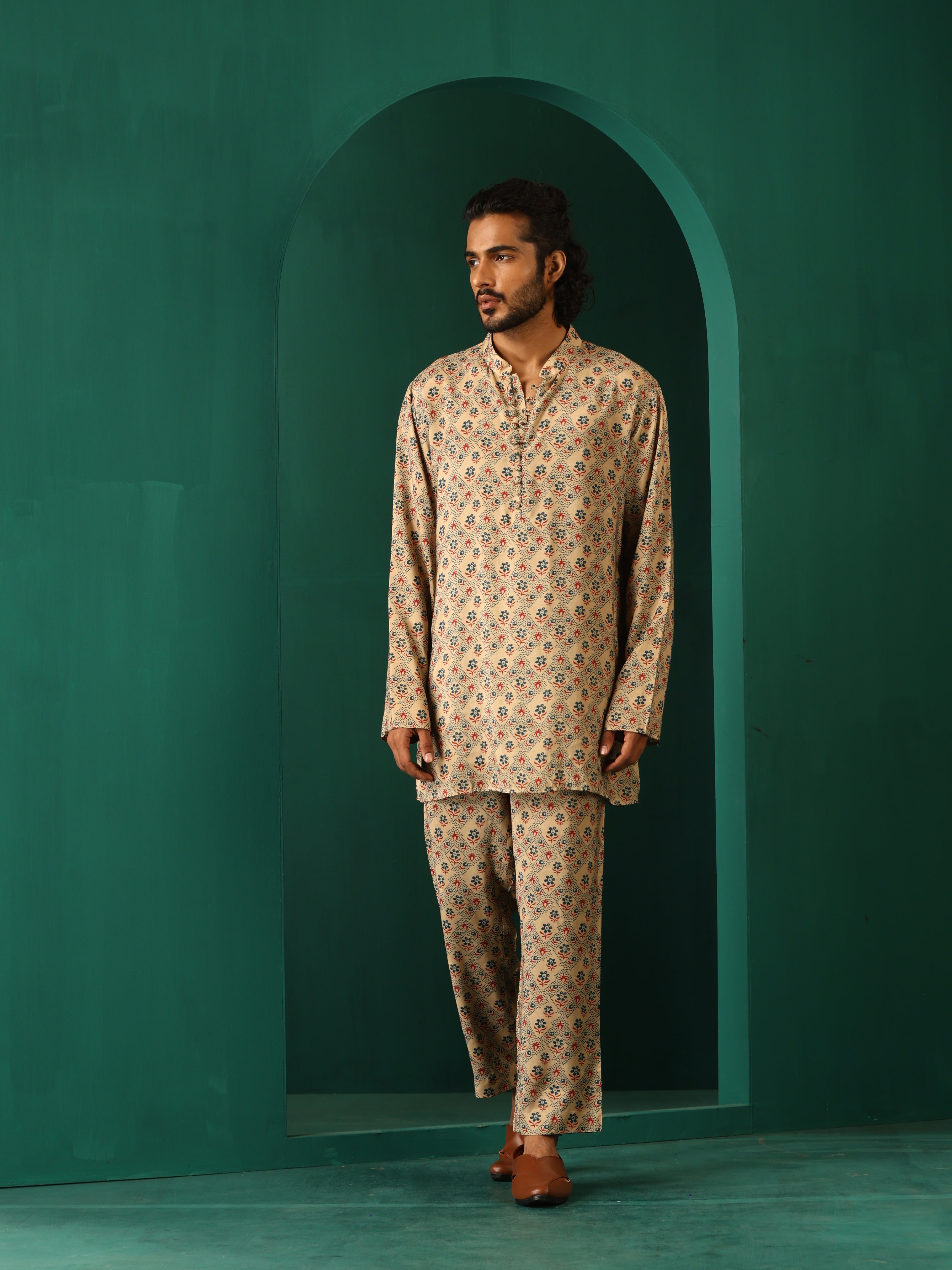 trueBrowns Men's Beige Geometric Muslin Silk Printed Co-ord Set - Distacart