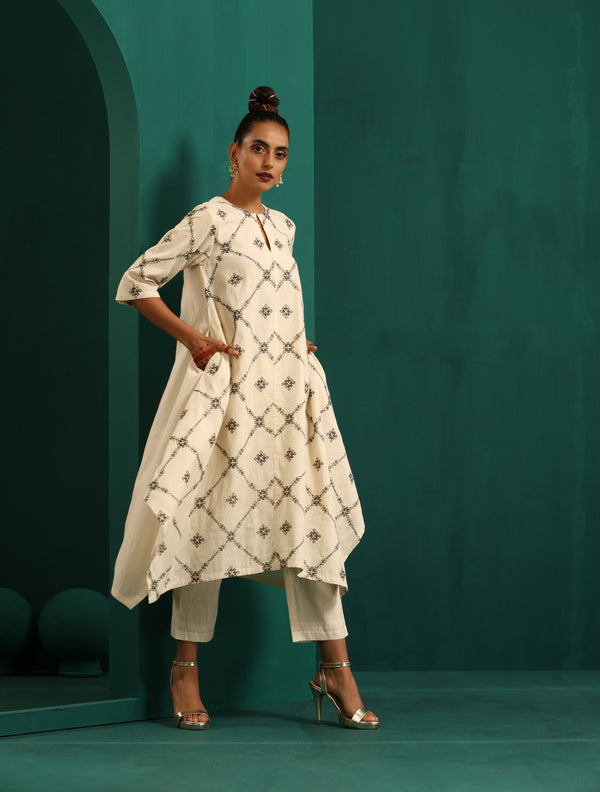 trueBrowns Ivory Rhombus Cotton Handkerchief Kurta Pant Set - Distacart