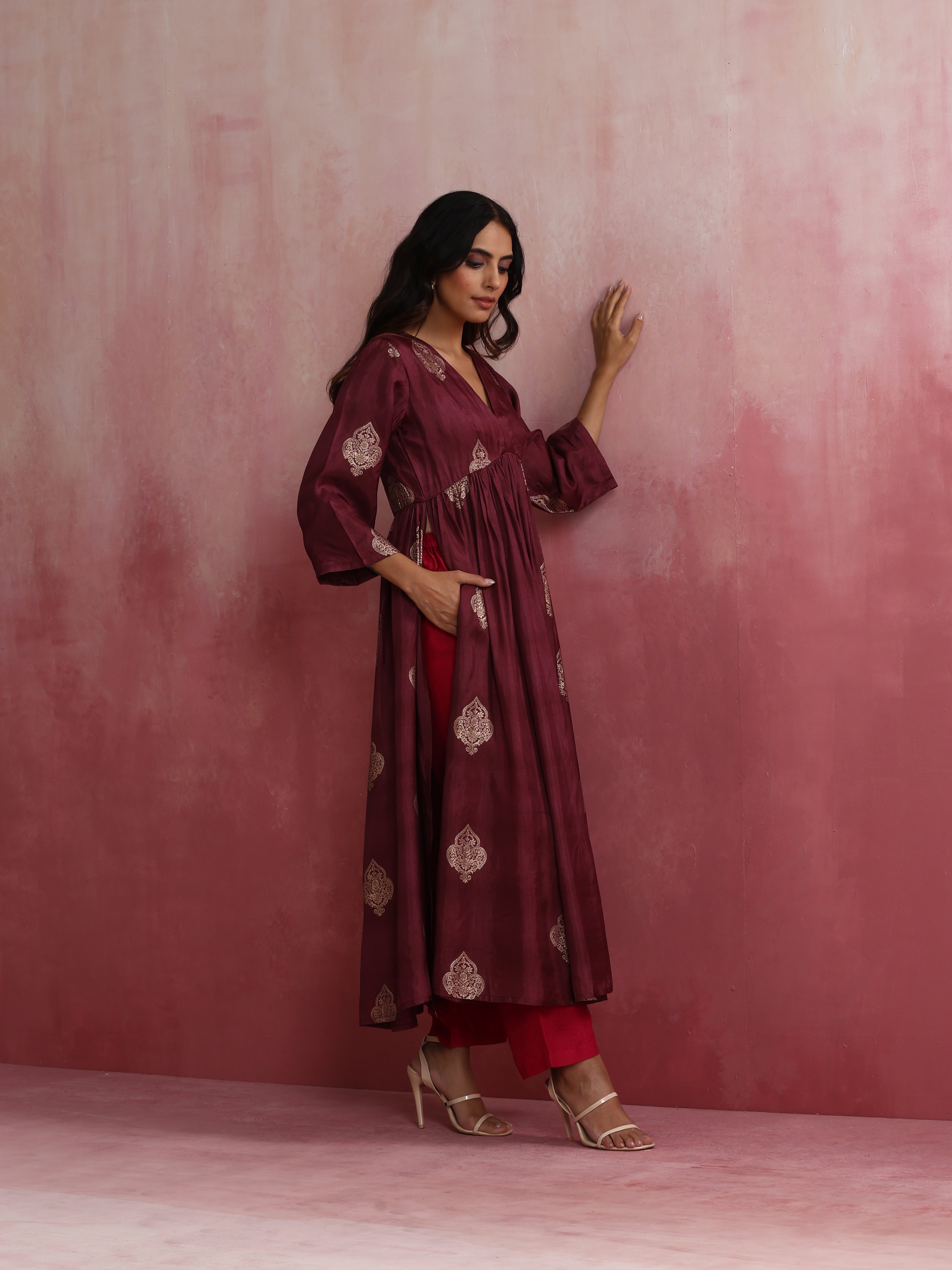 trueBrowns Purple Viscose Silk Kurta Set - Distacart