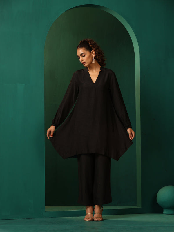 trueBrowns Black Silk Collar Co-ord Set - Distacart