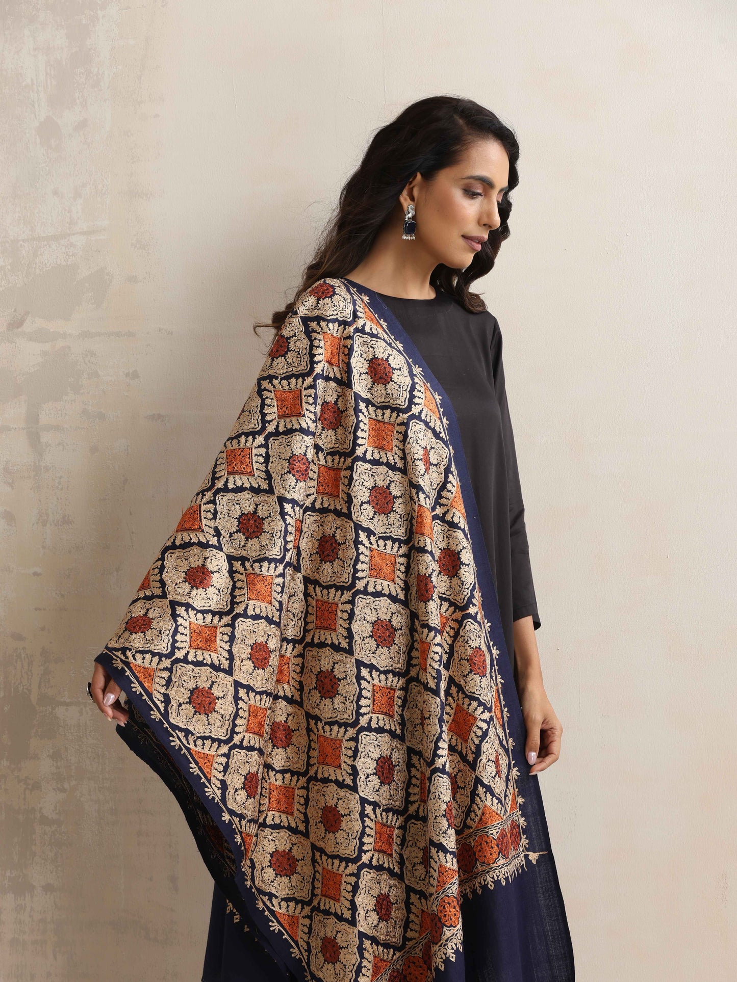 trueBrowns Navy Blue Embroidered Woollen Stole - Distacart