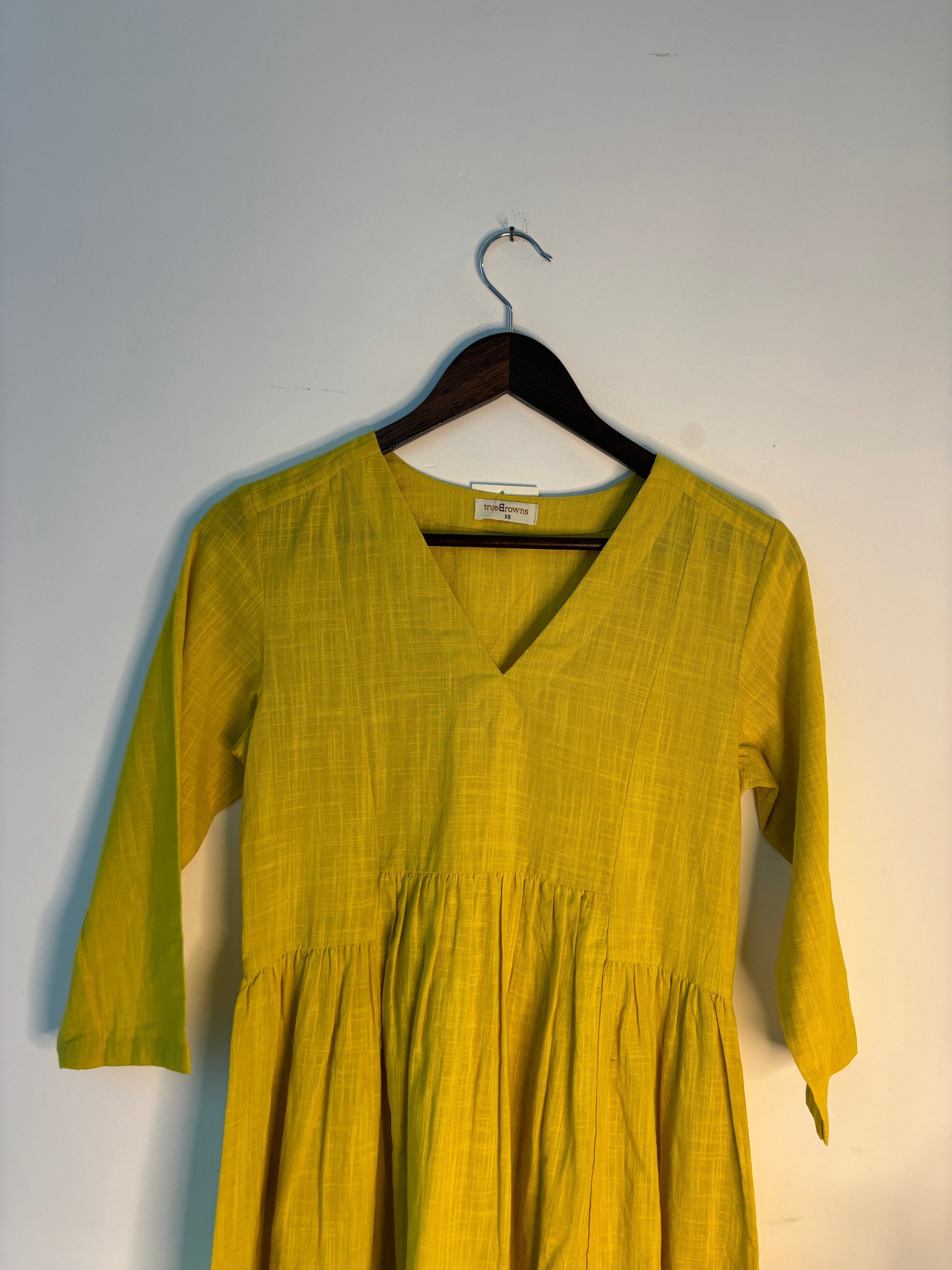 trueBrowns Lime Slub Dress - Distacart