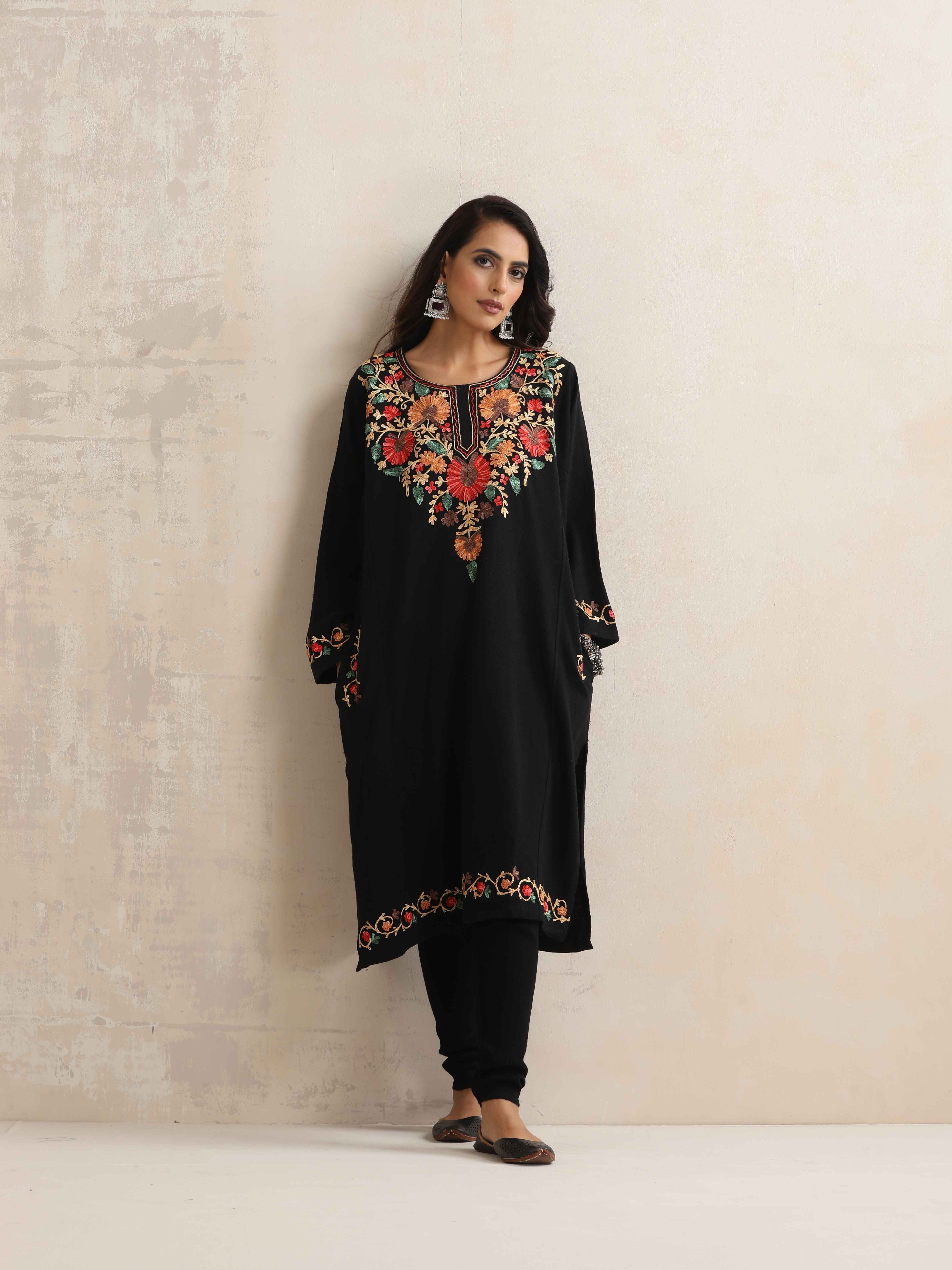 trueBrowns Black Kashmiri Floral Embroidered Woollen Phiran Kurta - Distacart