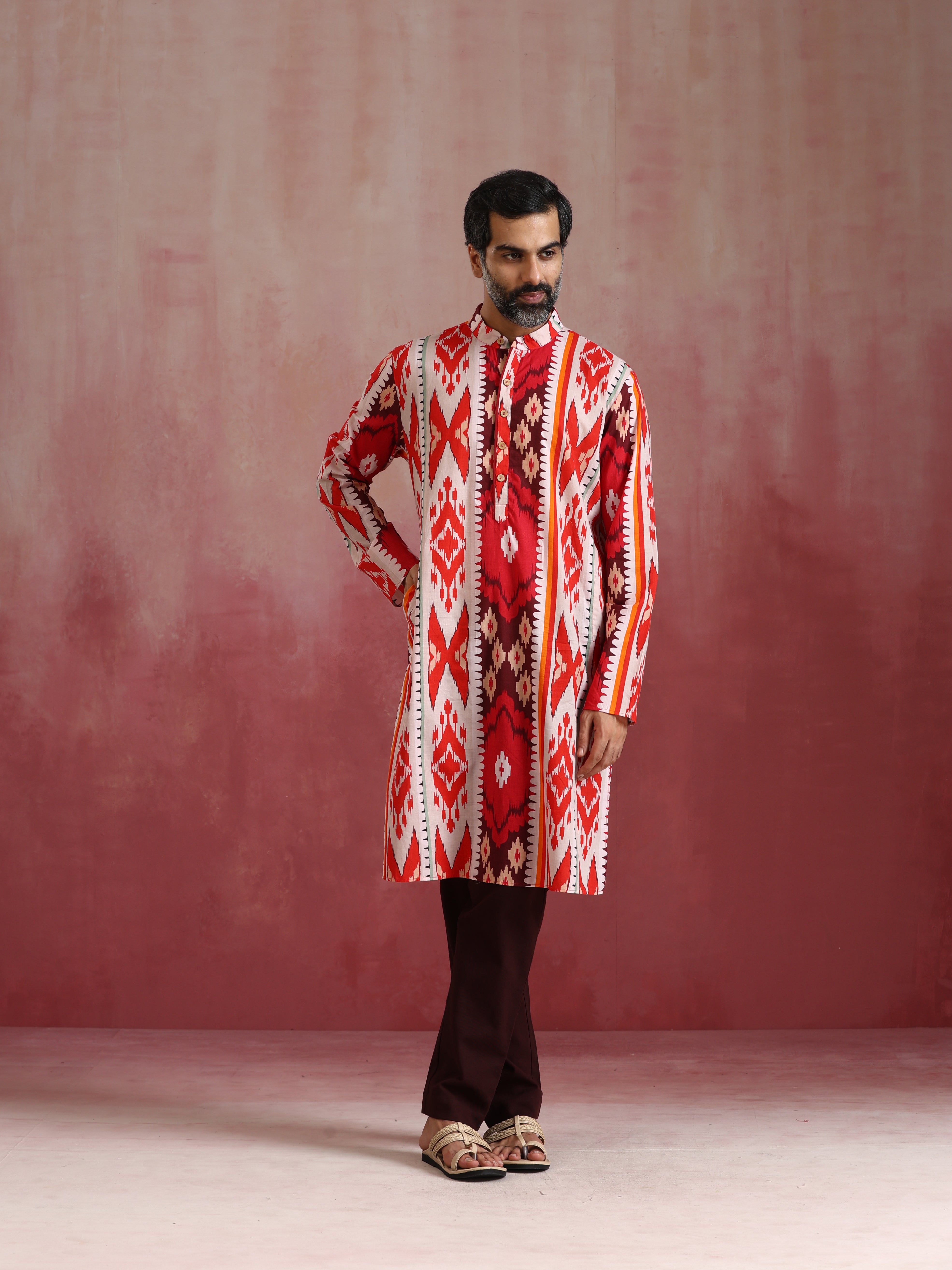 trueBrowns Men's Maroon Ikat Print Mandarin Collar Kurta - Distacart