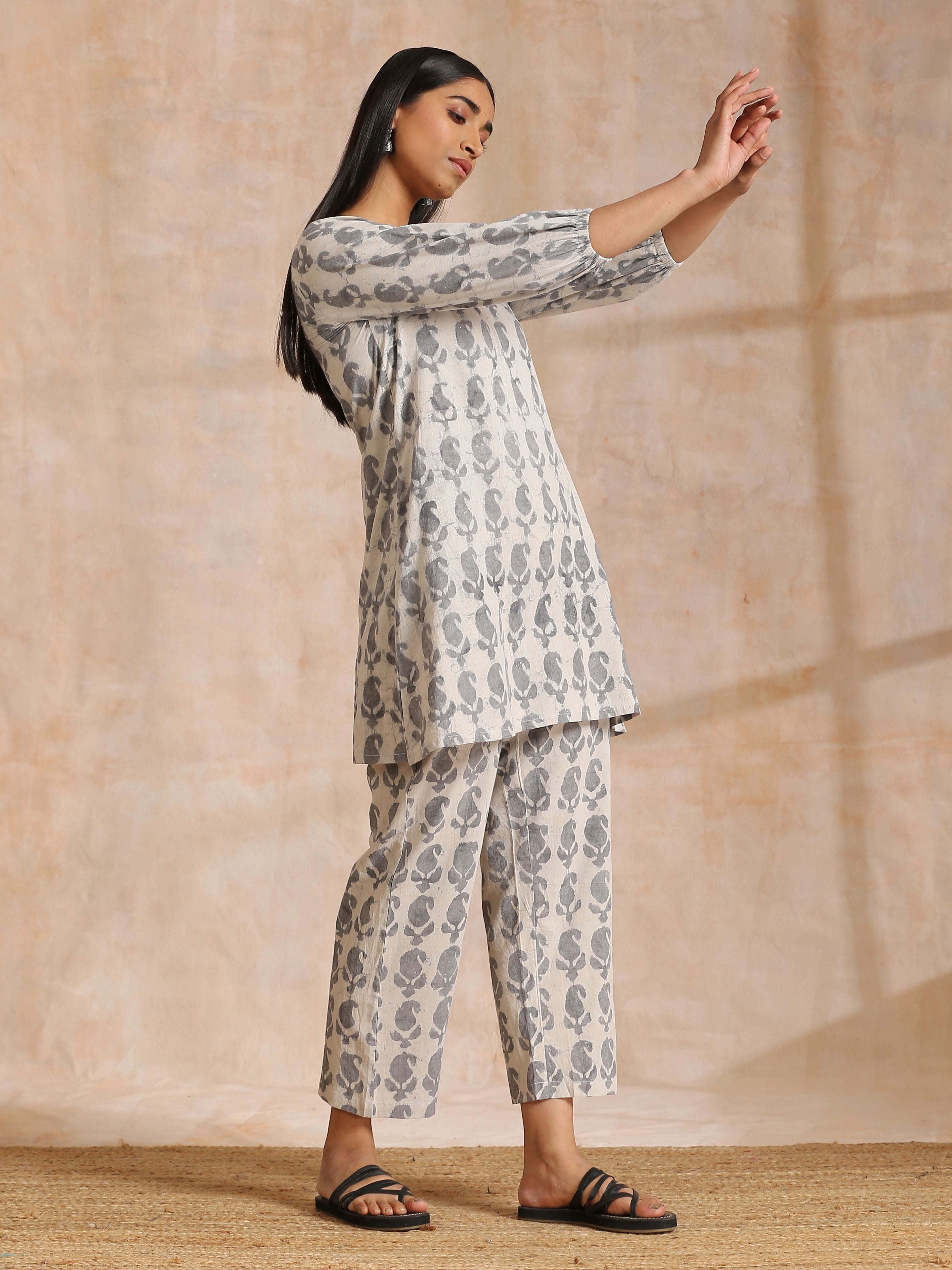 trueBrowns Grey Dabu Buta Print Cotton V-Square Neck Co-Ord Set - Distacart