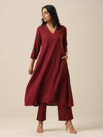 Thumbnail for trueBrowns Ruby Wine Slub Texture Back Pleat Kurta Pant Set - Distacart