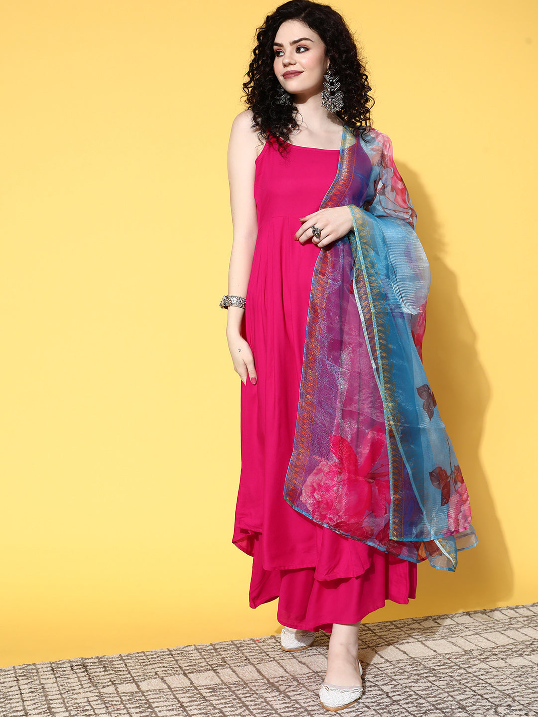 InWeave Strappy Set In Fuchsia With Blue Fuchsia Organza Dupatta - Distacart