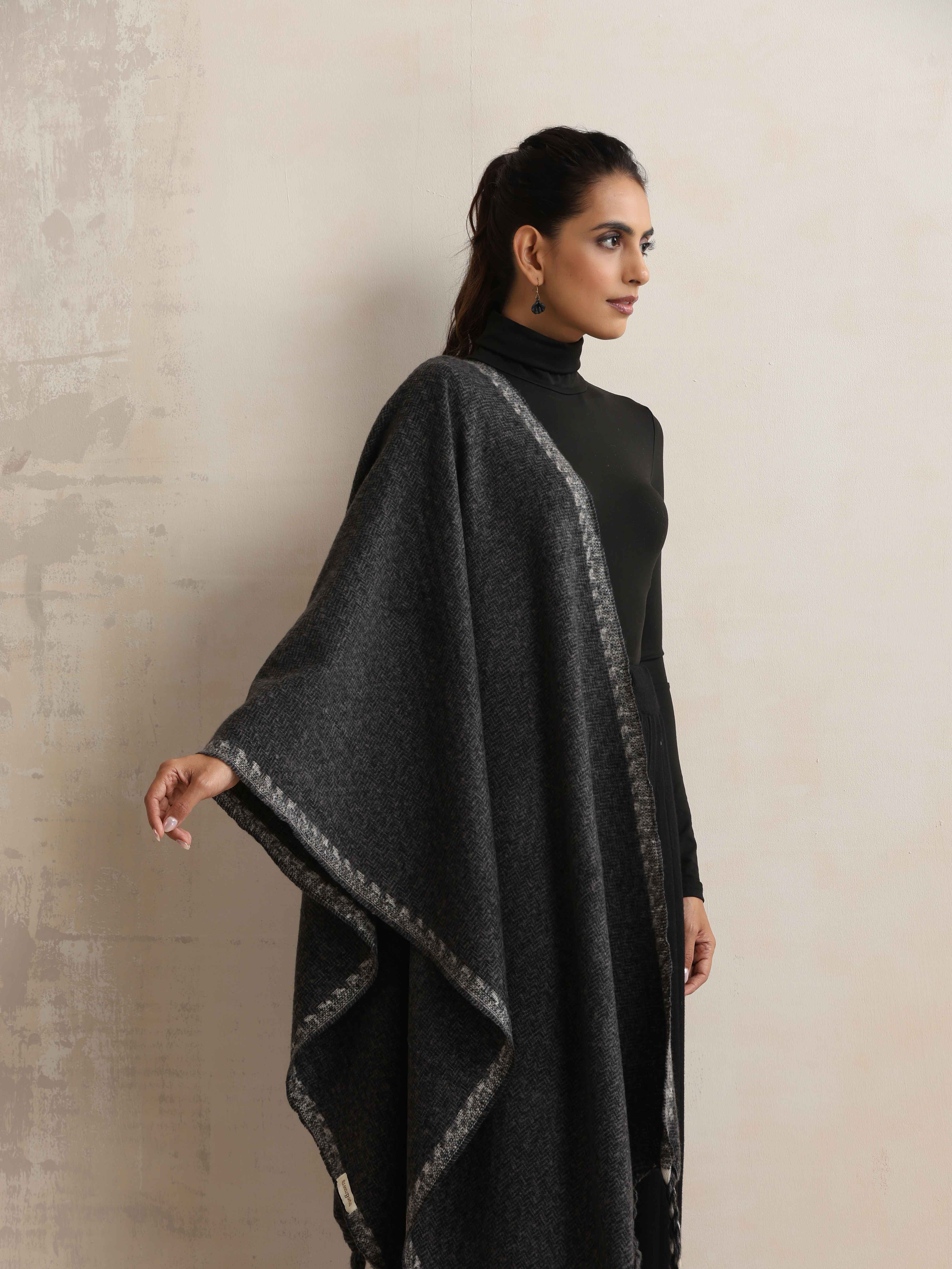 trueBrowns Black Tassel Woollen Stole - Distacart