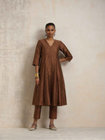 Thumbnail for trueBrowns Brown Silk Slit Kurta Set - Distacart