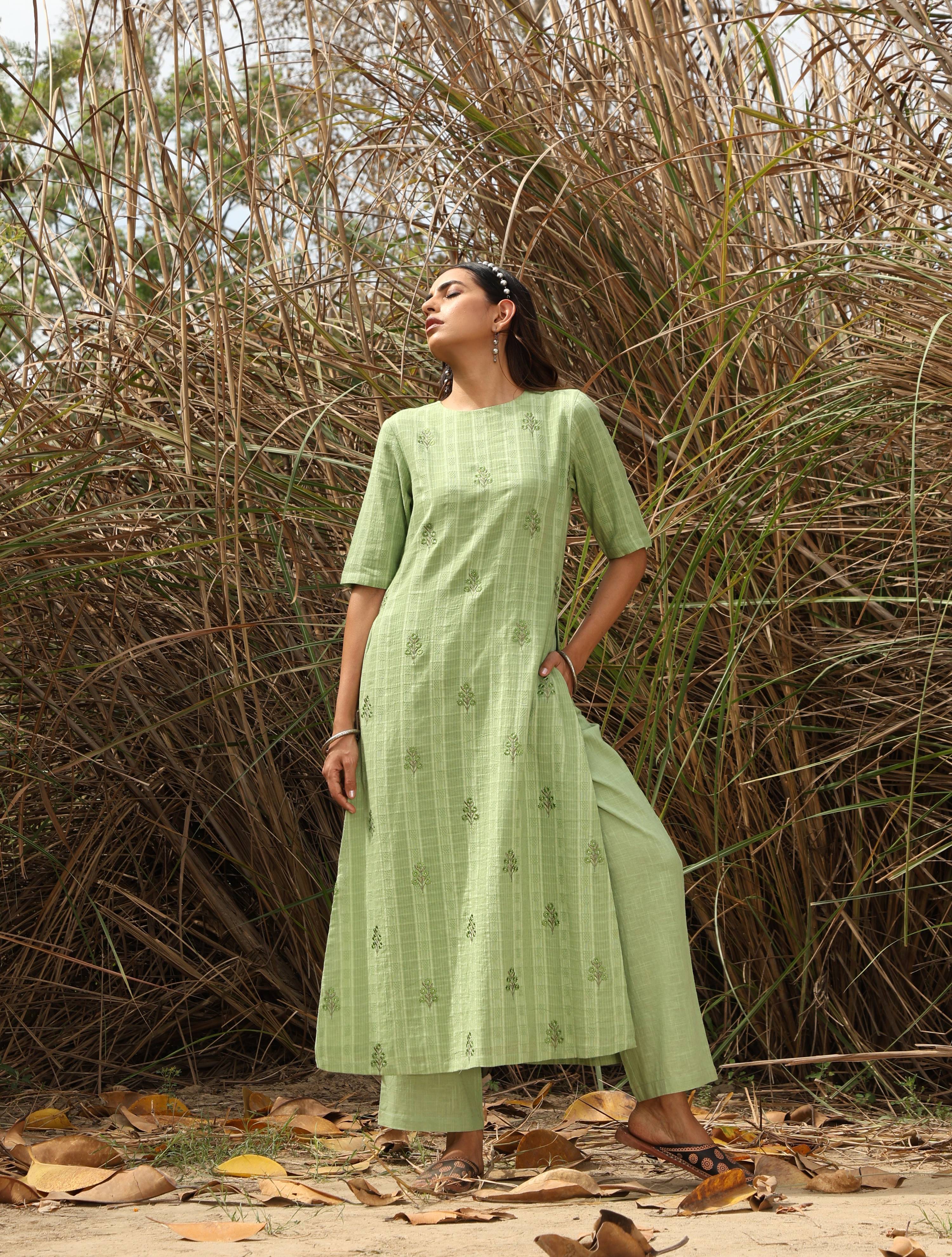 trueBrowns Green Cotton Dobby Embroidered Kurta Set - Distacart